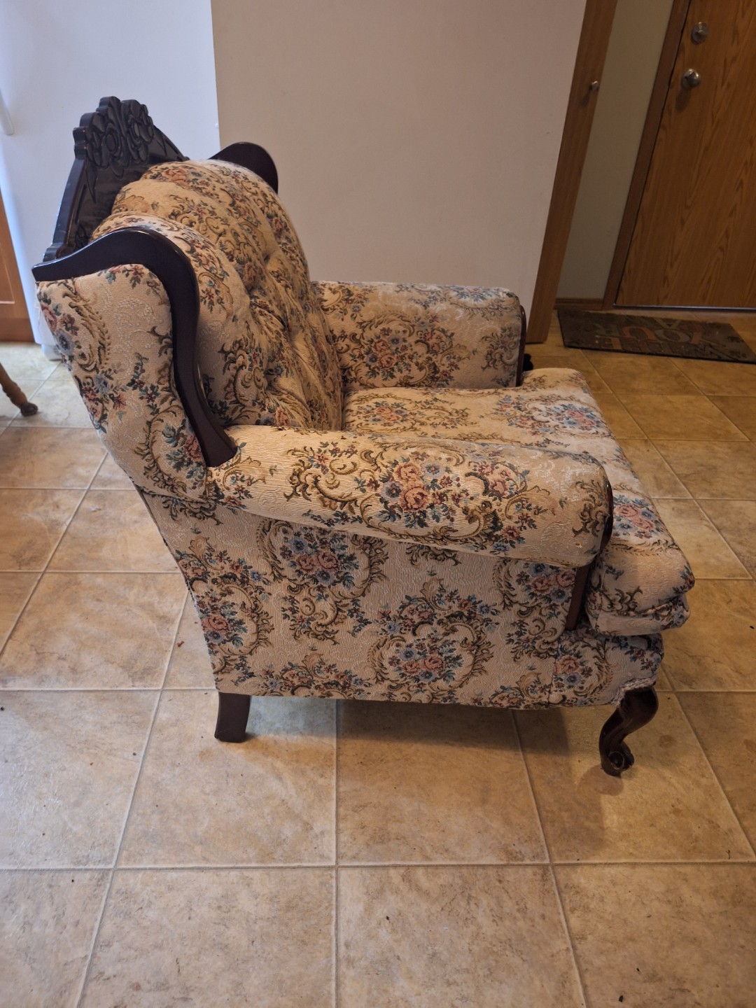 Vintage Floral Armchair - photo 2