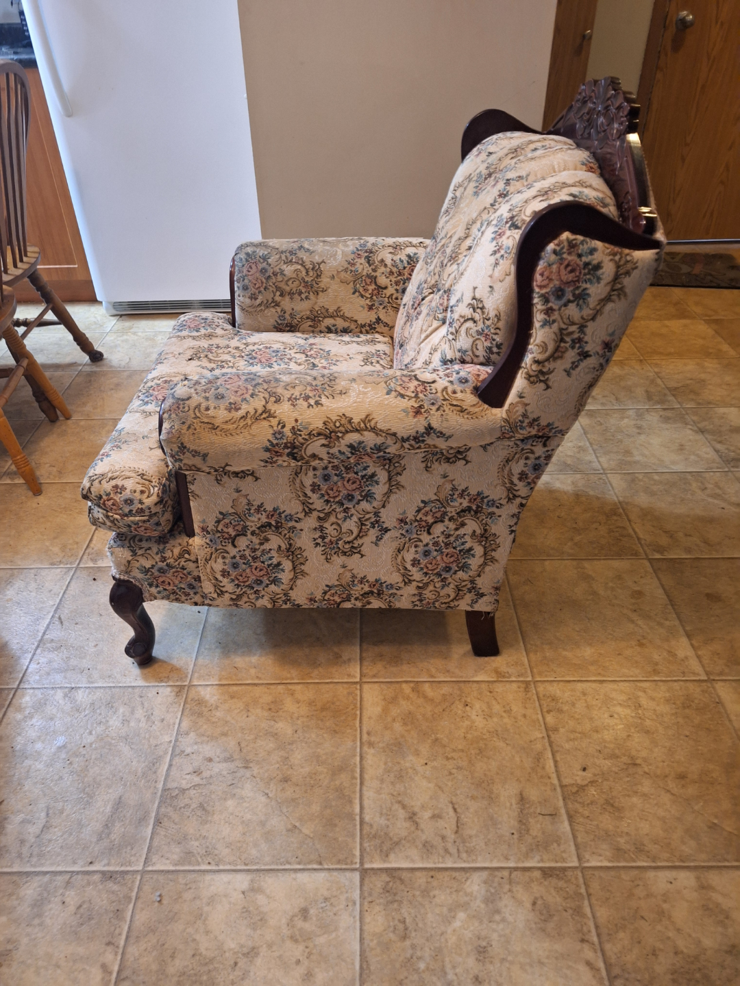 Vintage Floral Armchair - photo 4