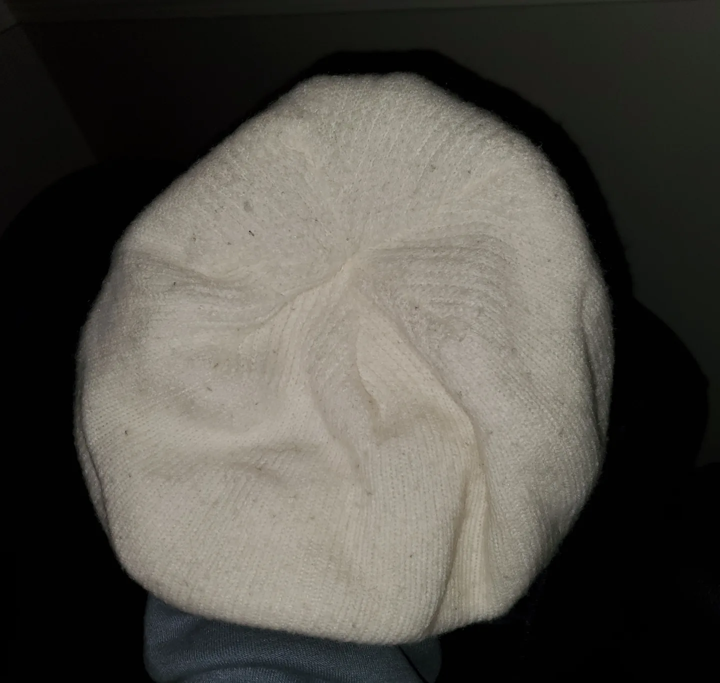 Cream-coloured Knit Beanie image indicator(6)