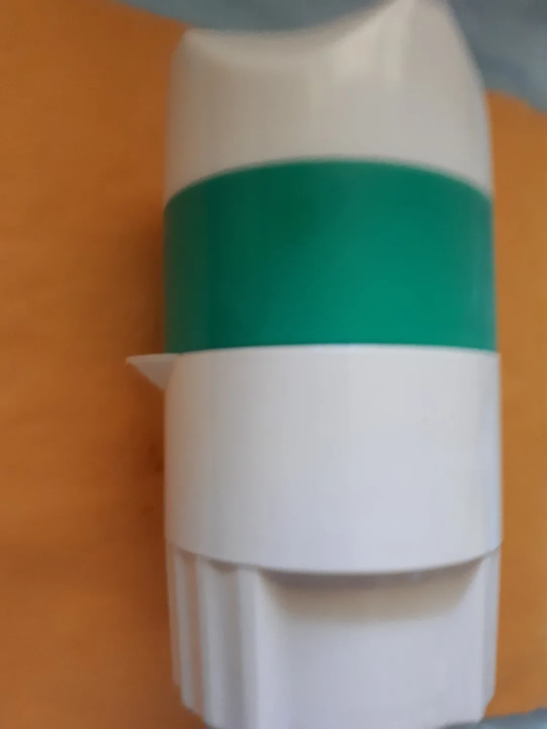 Vintage Plastic Citrus Juicer image indicator(2)