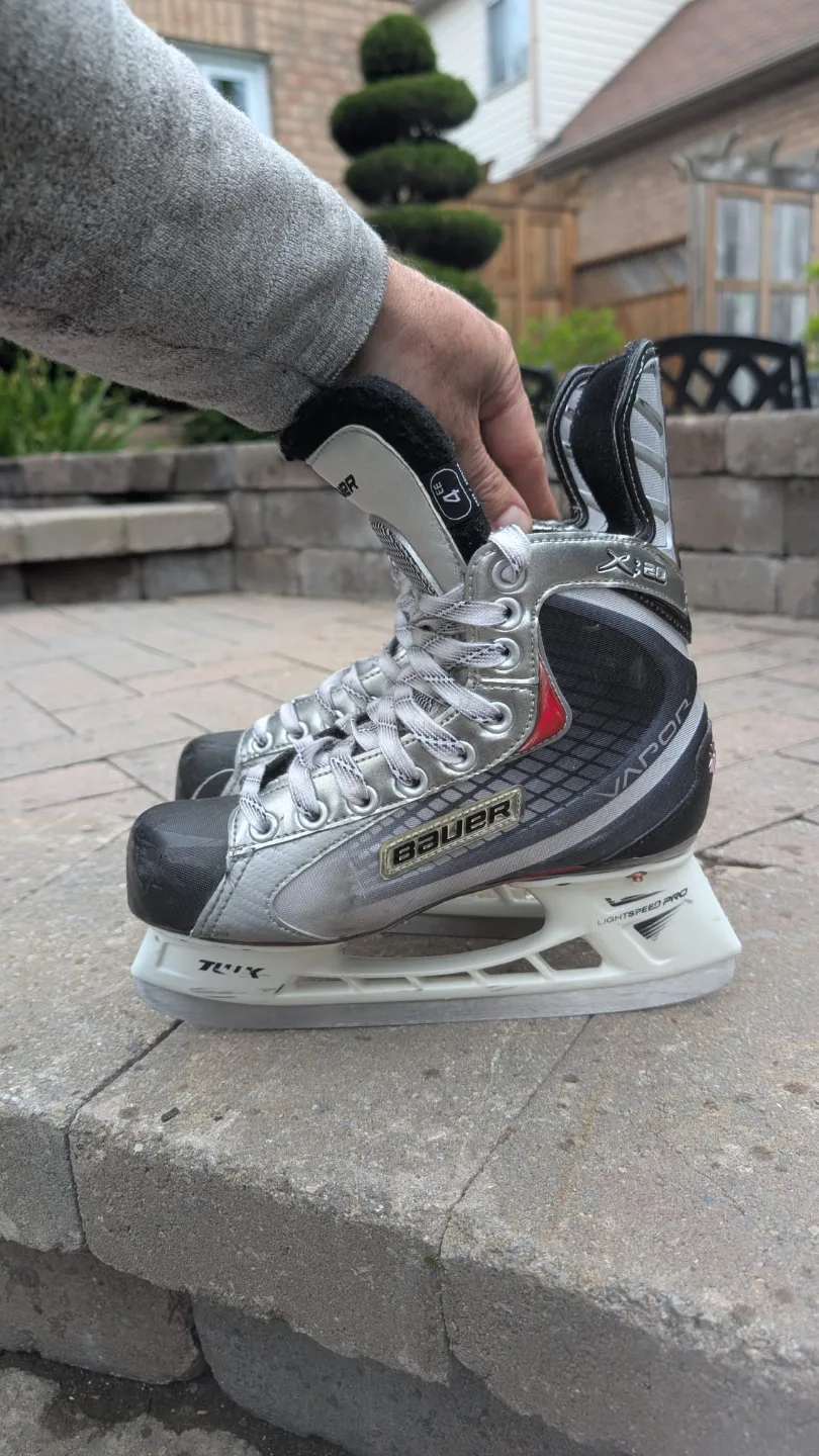 Bauer Vapor X:20 Hockey Skates - Size 4EE thumbnail