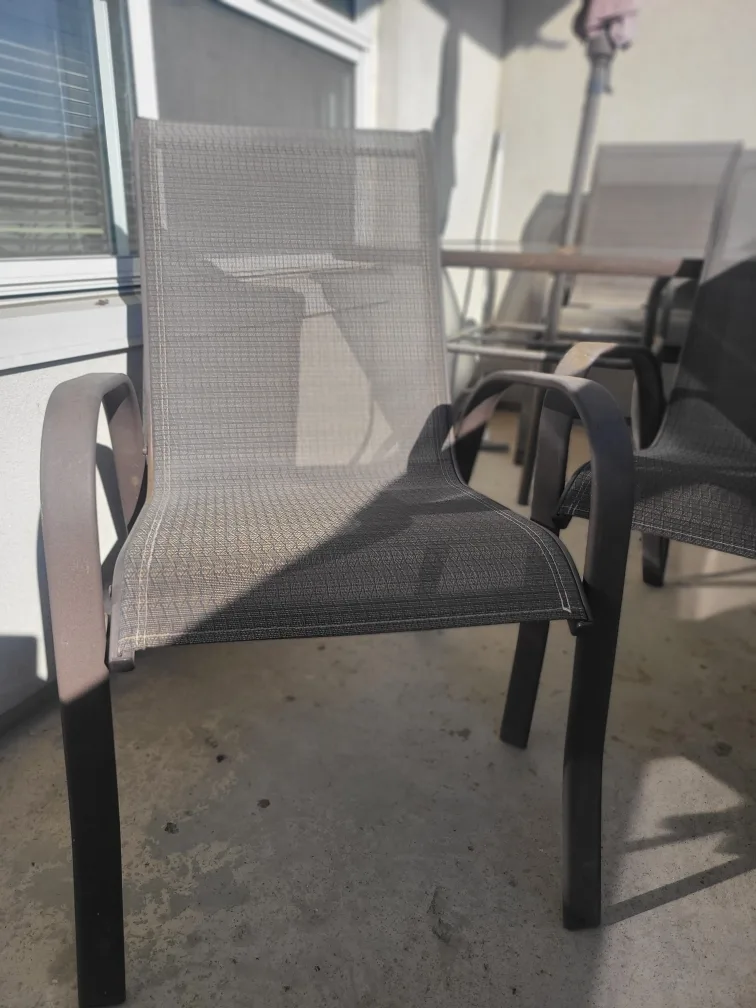 Patio Set - 4 Chairs and Table & Umbrella image indicator(5)