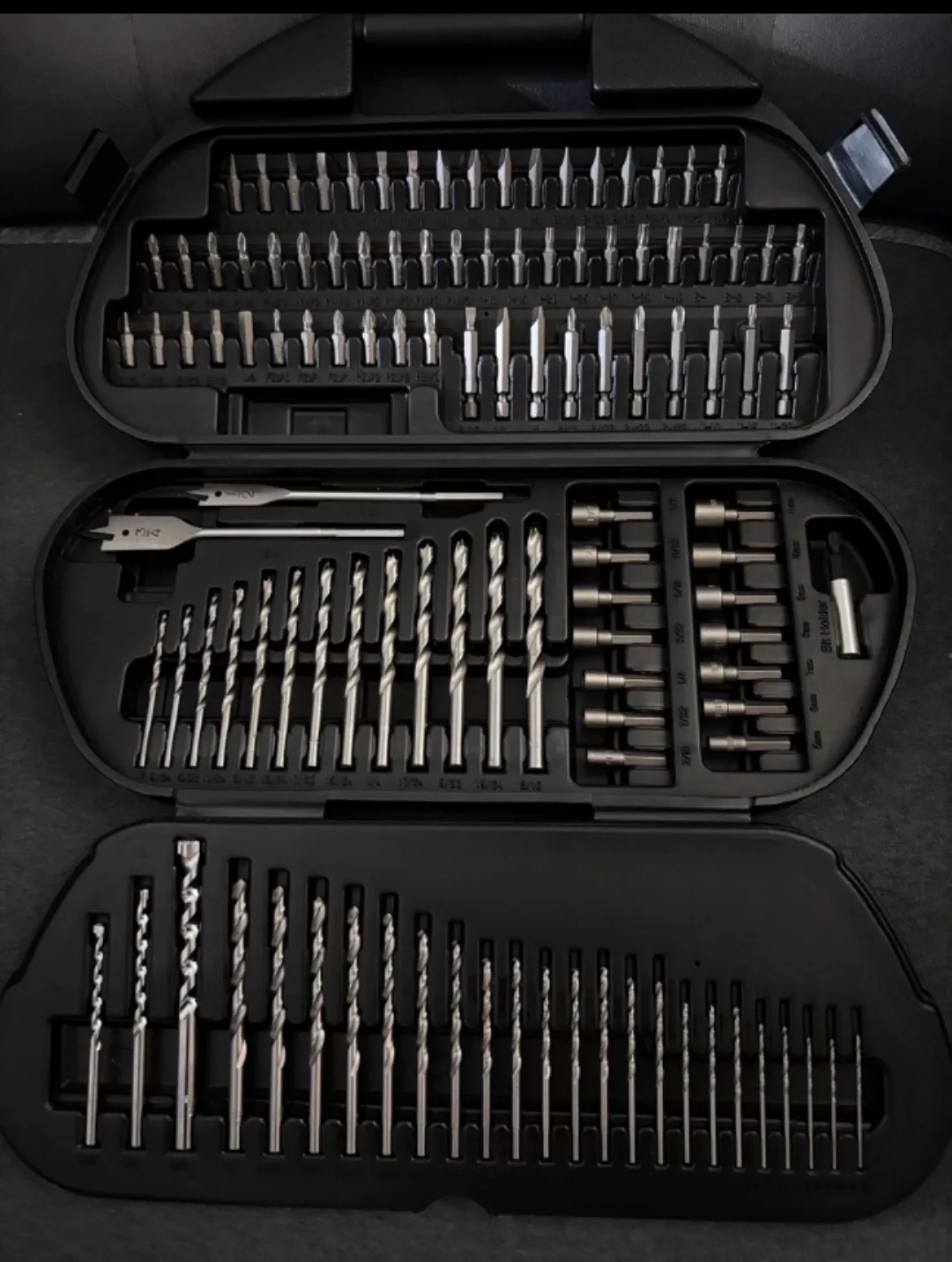 Craftsman 19.2-volt cordless drill& driver set thumbnail