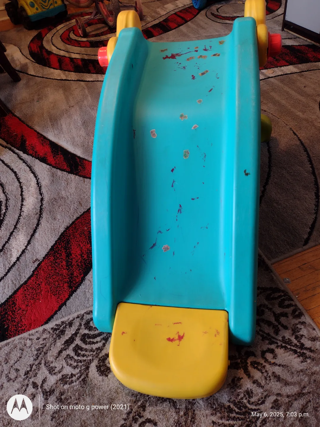 Kids' Ride-on Toy and Slide Set image indicator(5)