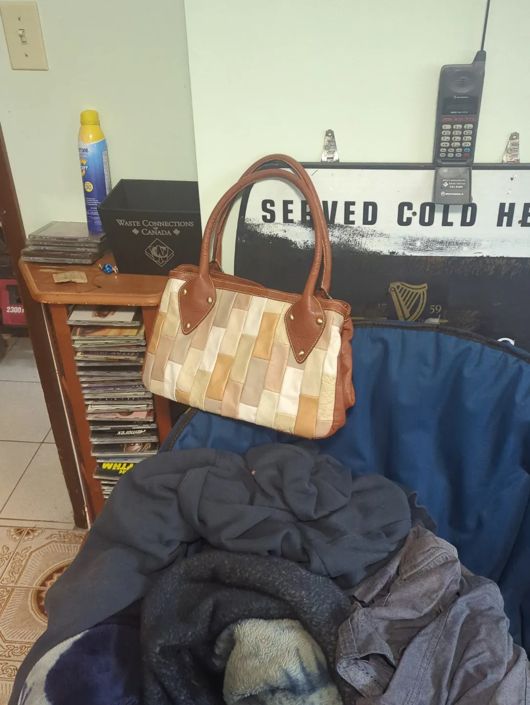 vera pelle leather purse thumbnail
