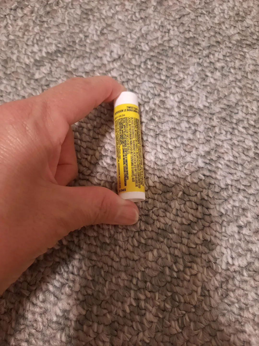 ChapStick Classic Vanilla Lip Balm image indicator(3)