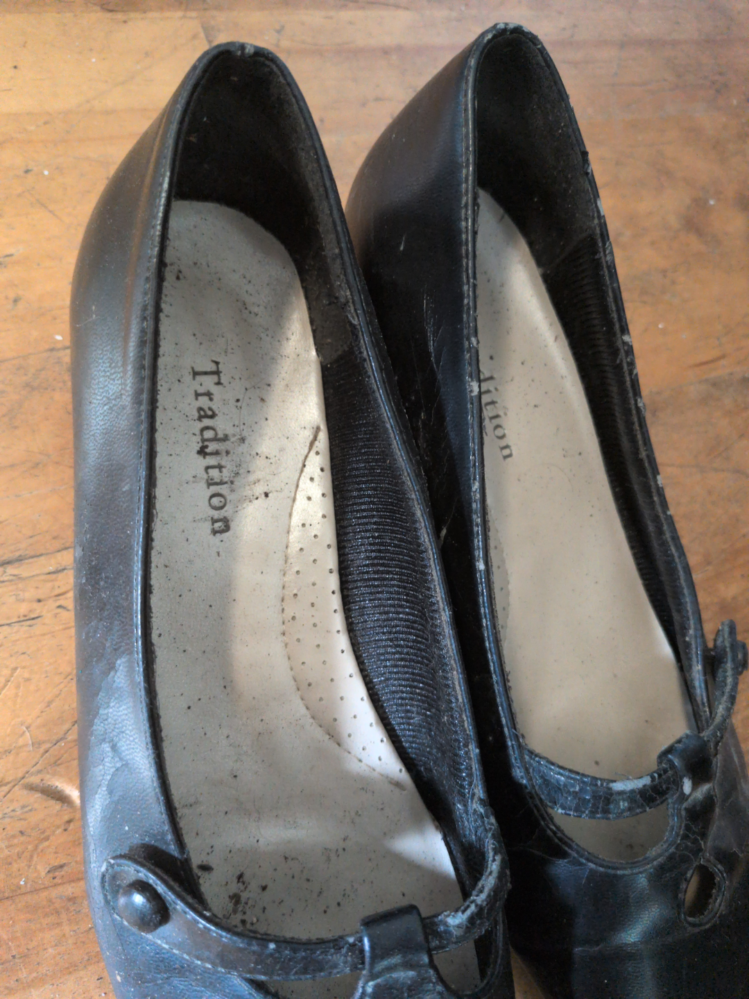 Women's Black Mary Jane Shoes - Size 7.5 - photo 3