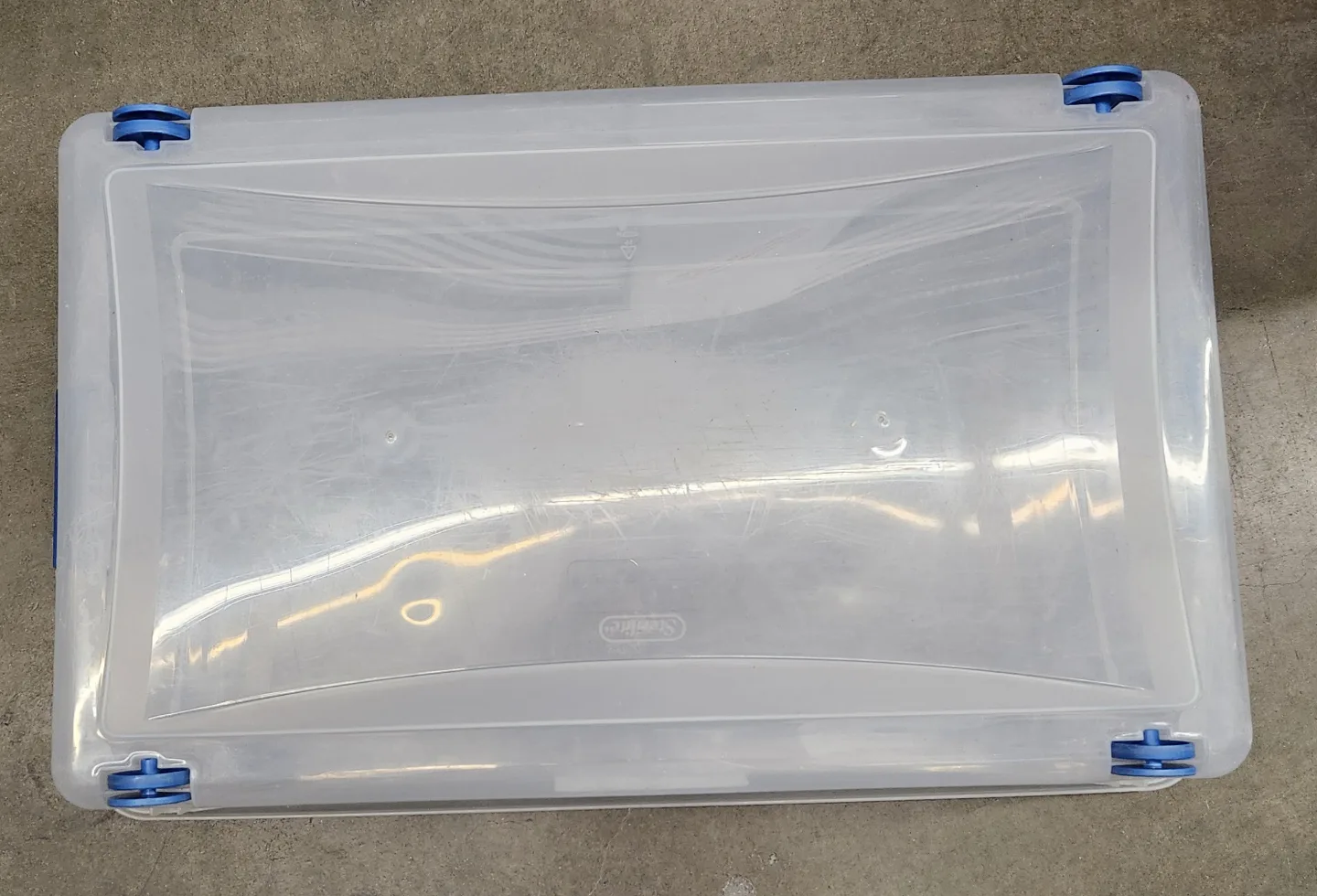 Sterilite Wheeled Underbed Storage Bin image indicator(4)