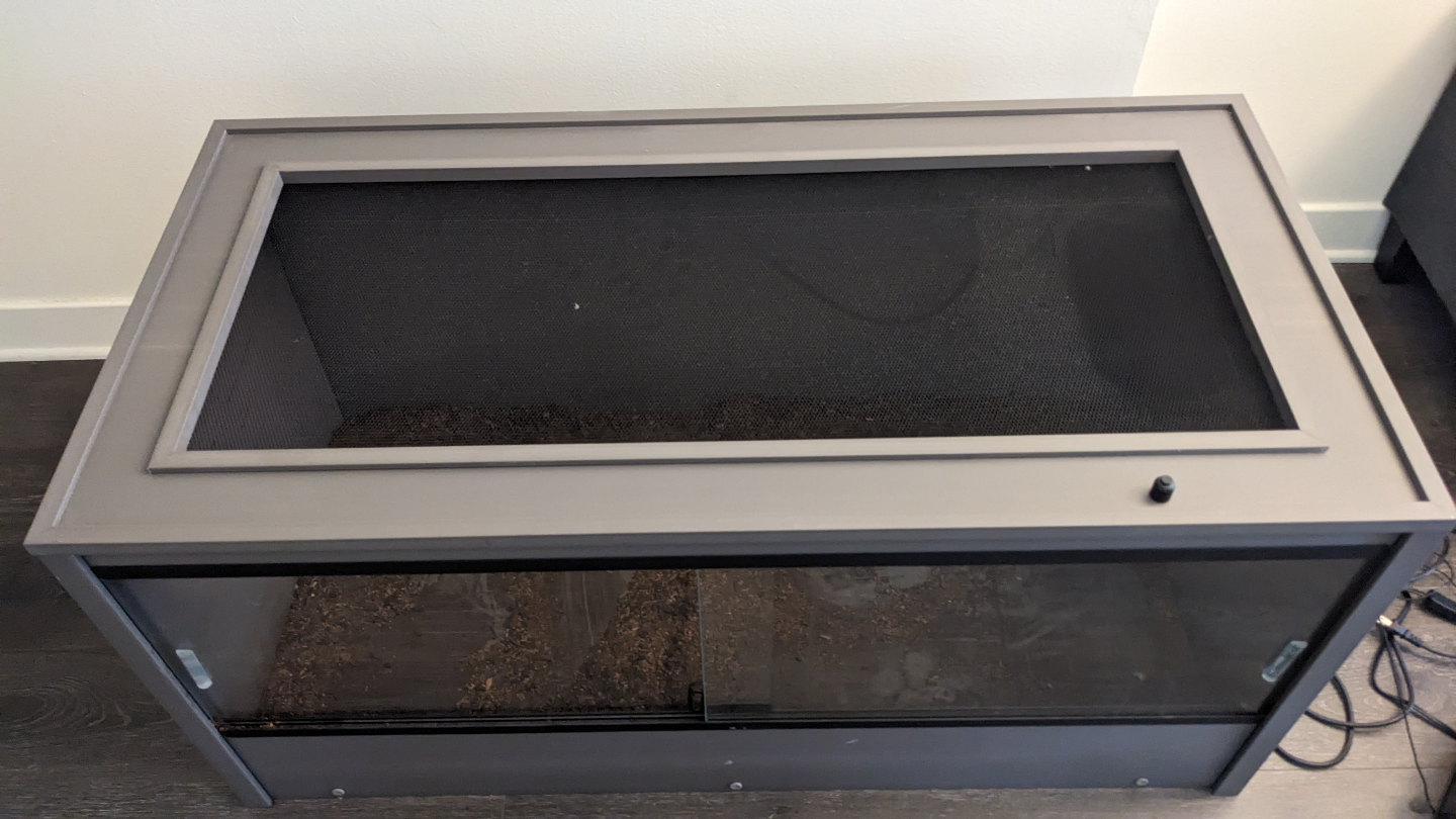 Reptile Habitat Enclosure