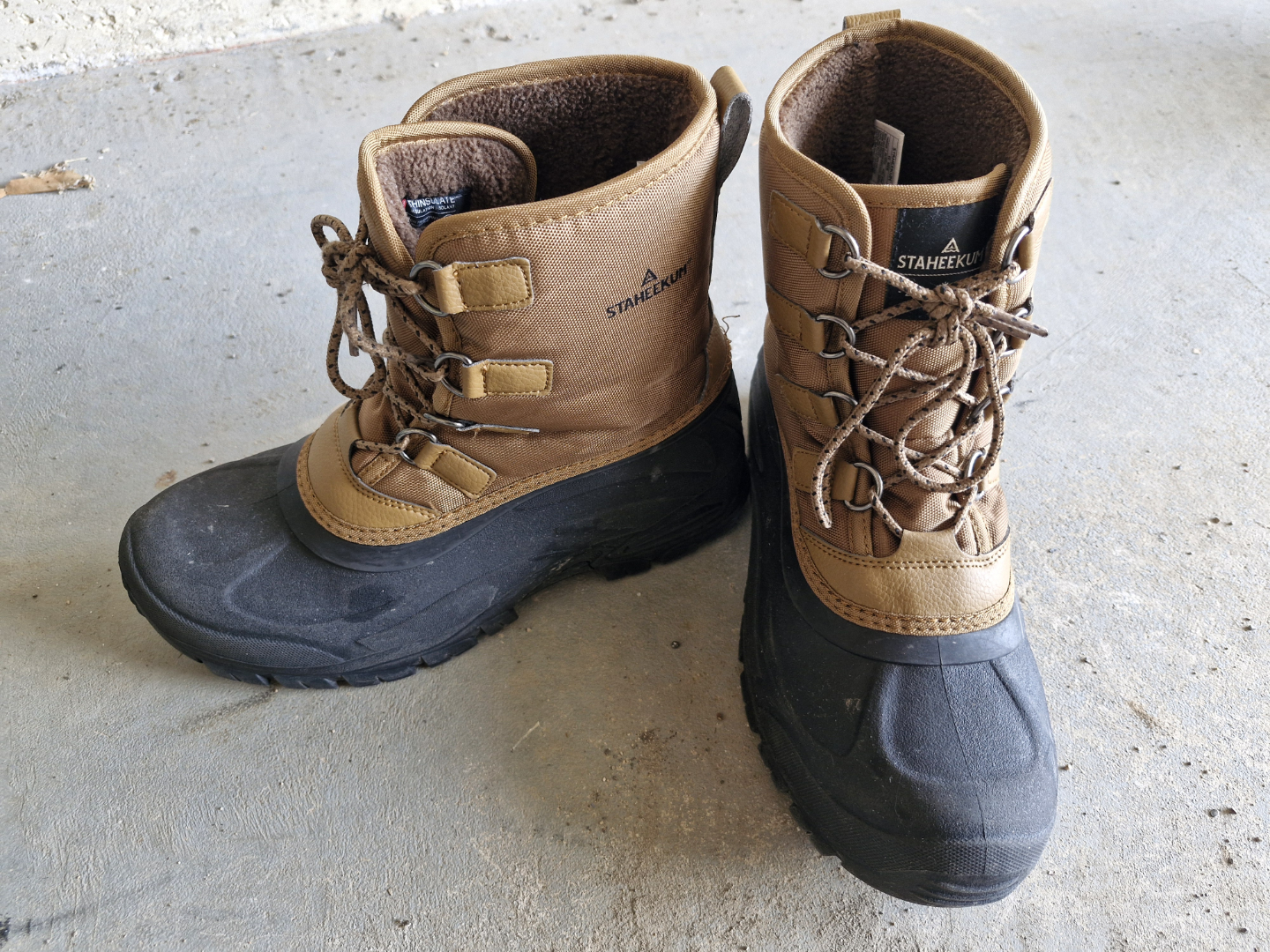 Staheekum Men's Size 10 Cold Weather Boots