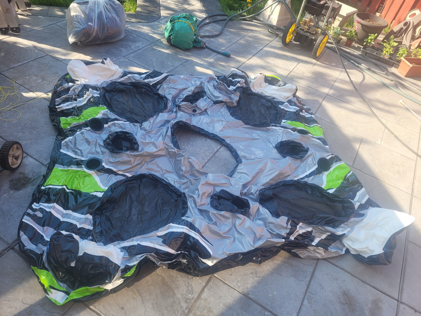 Like New 4 Person Inflatable Floatie with Cooler Storage