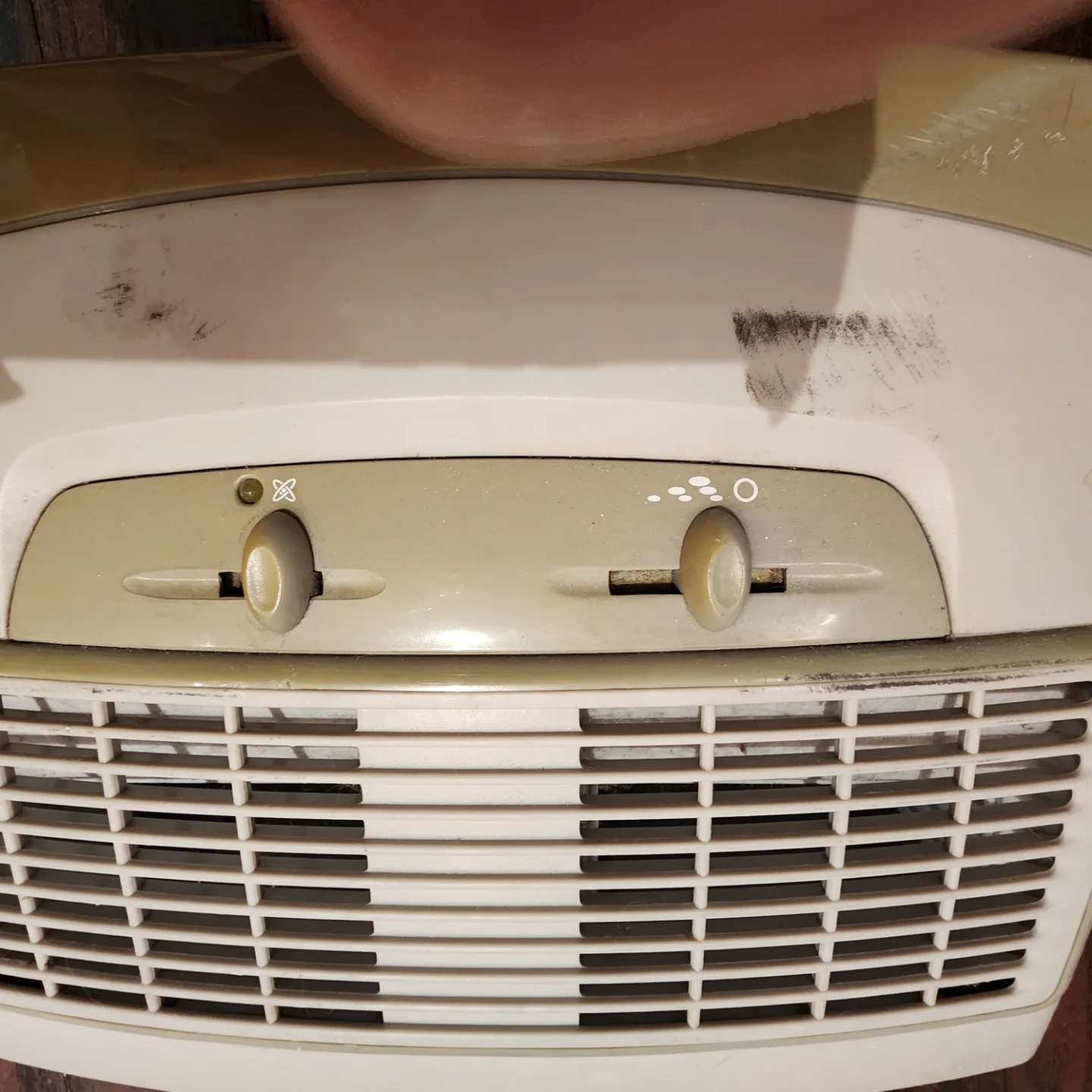 Air Purifier with Ionizer image indicator(3)