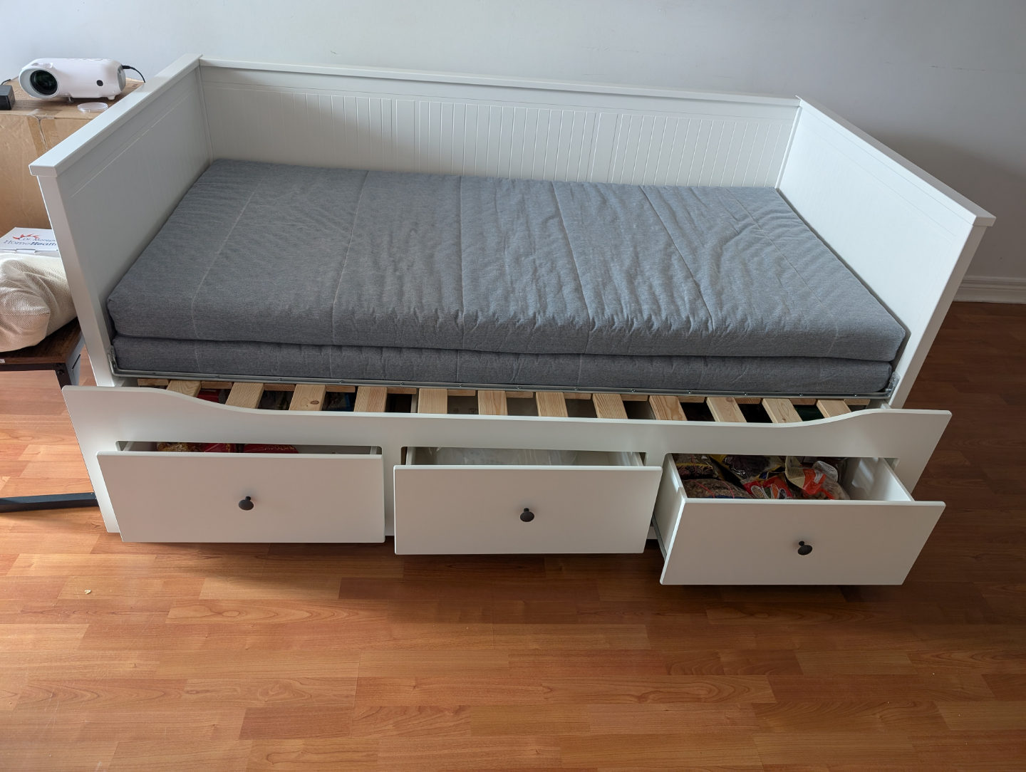IKEA Hemnes Day Bed with 3 Drawers and Mattress.