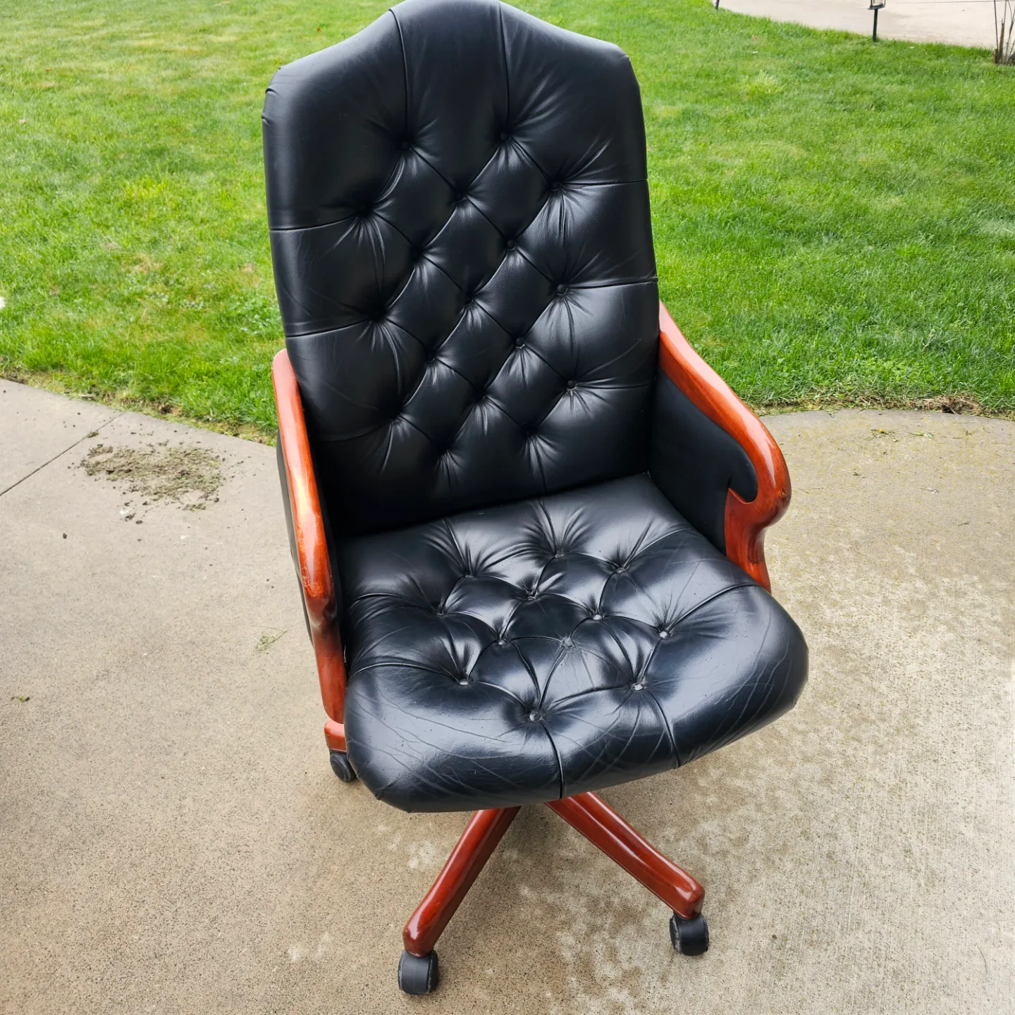 Executive Office Chair - Black Leather & Wood thumbnail