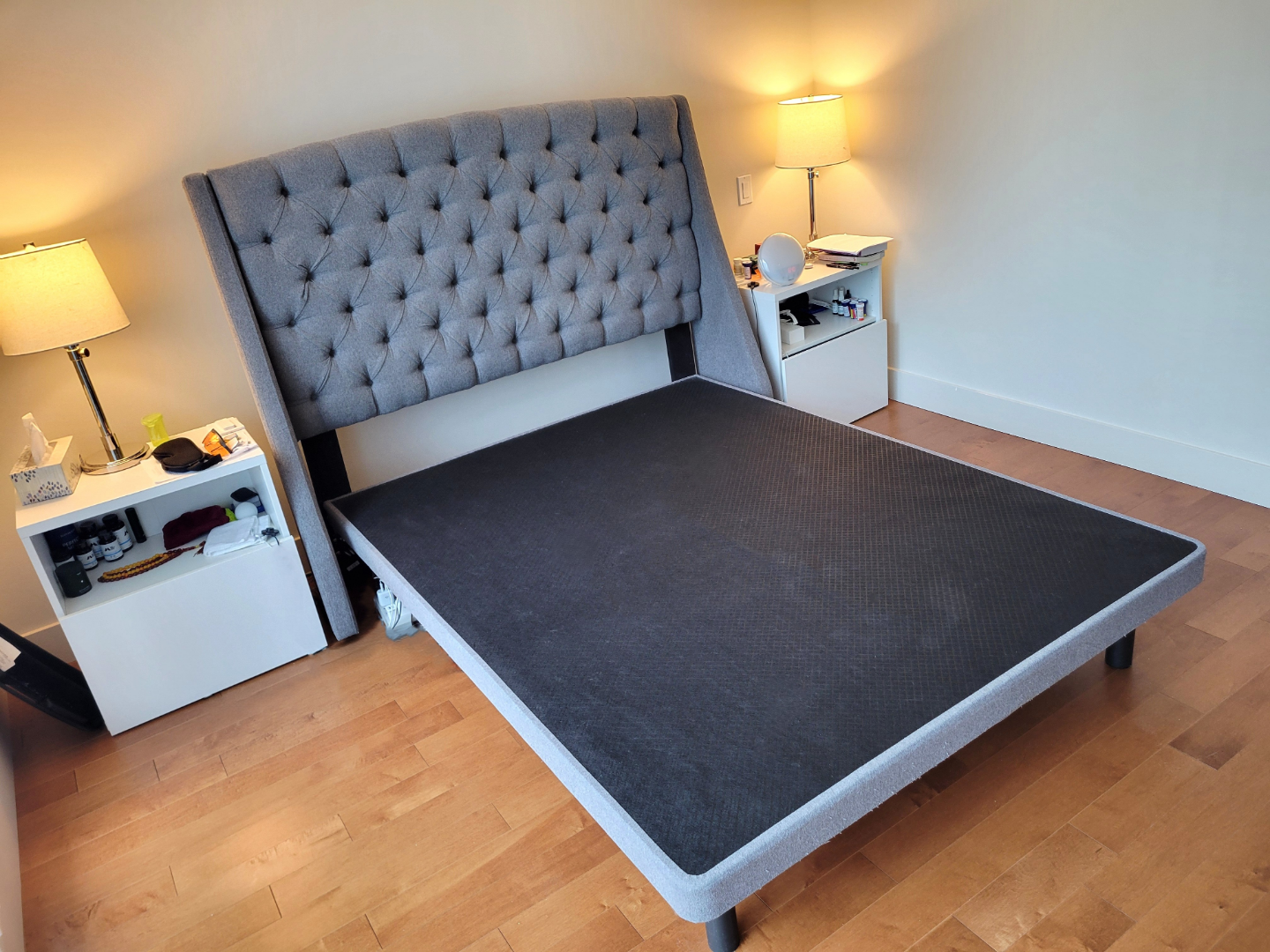 Queen Platform Bed Frame w/ Diamond Tufted Headboard