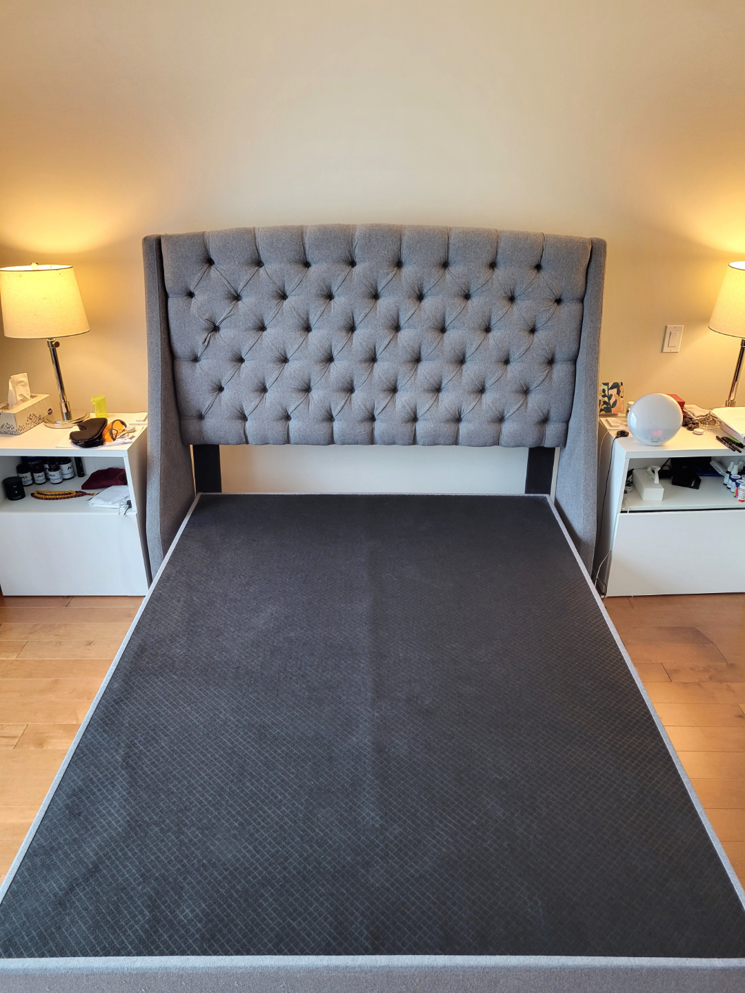 Queen Platform Bed Frame w/ Diamond Tufted Headboard - photo 3