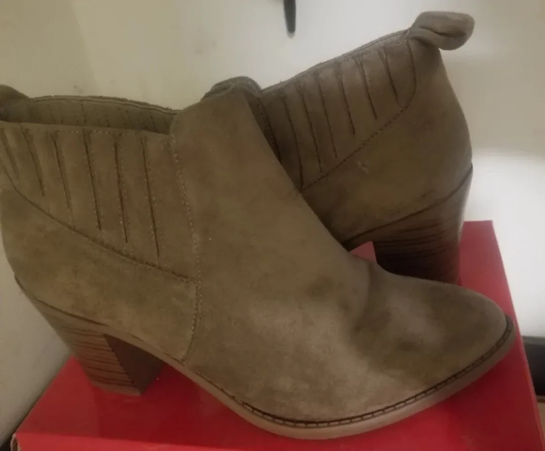 Reef Society Women's Ankle Boots thumbnail