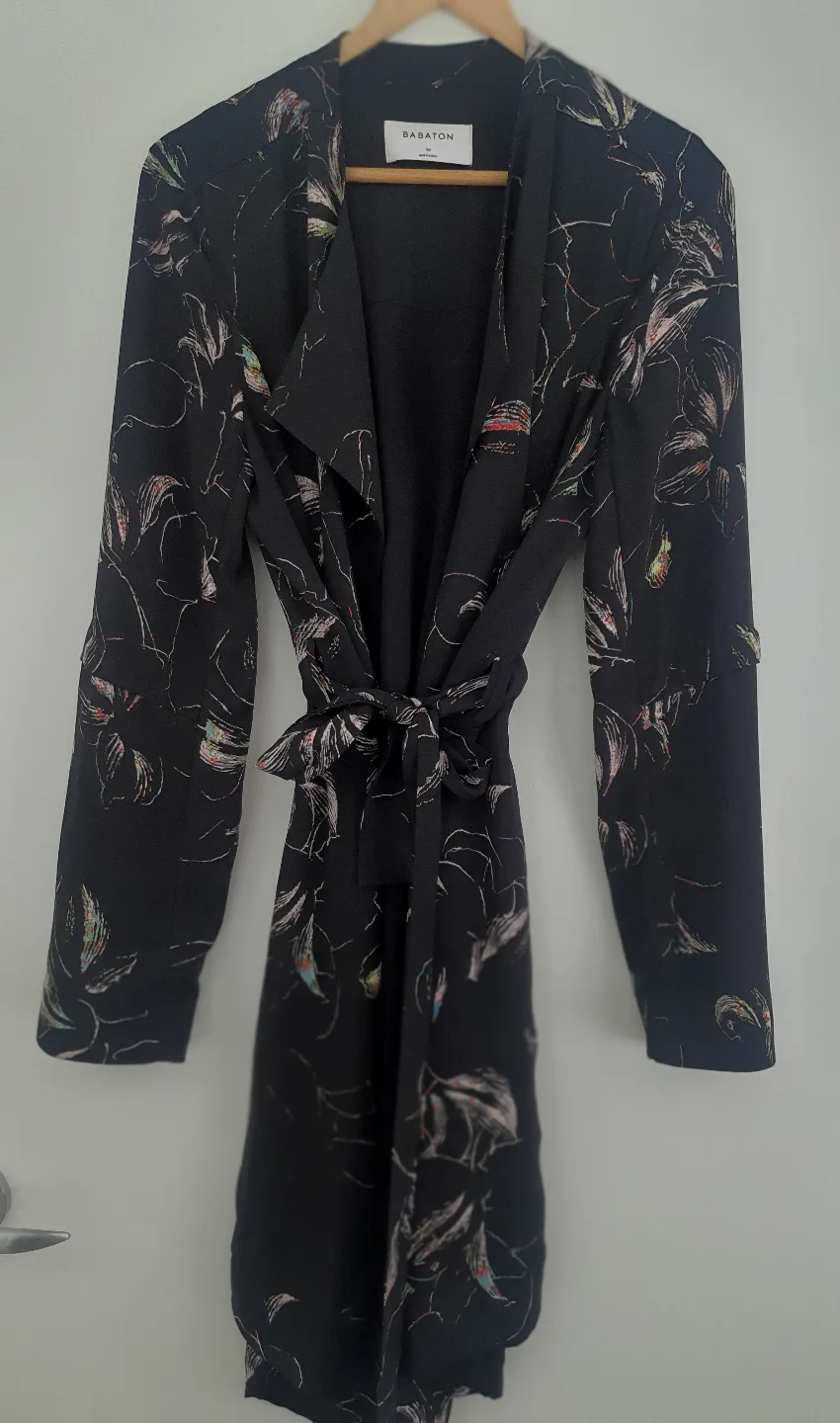 Aritizia Babaton Quincey Trench Coat Black Floral - Size Medium image indicator(2)