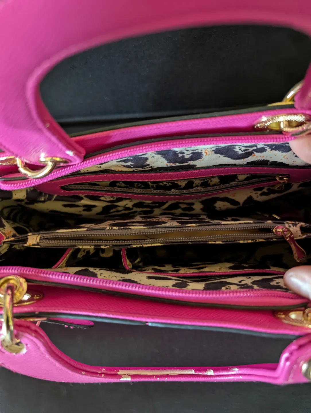 Pink Handbag with Shoulder Strap image indicator(3)