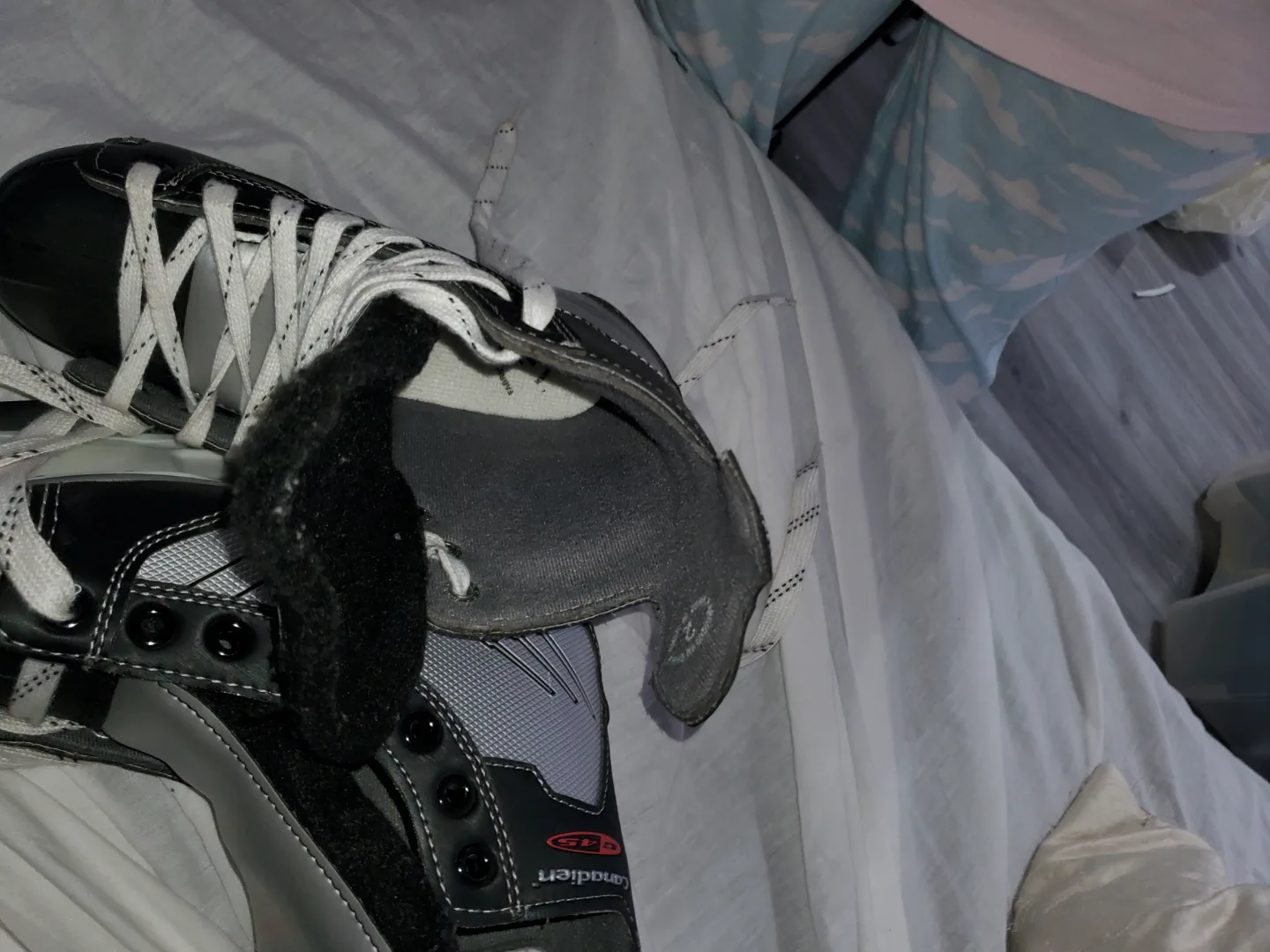 Canadien GDS Hockey Skates - Size 6 image indicator(3)