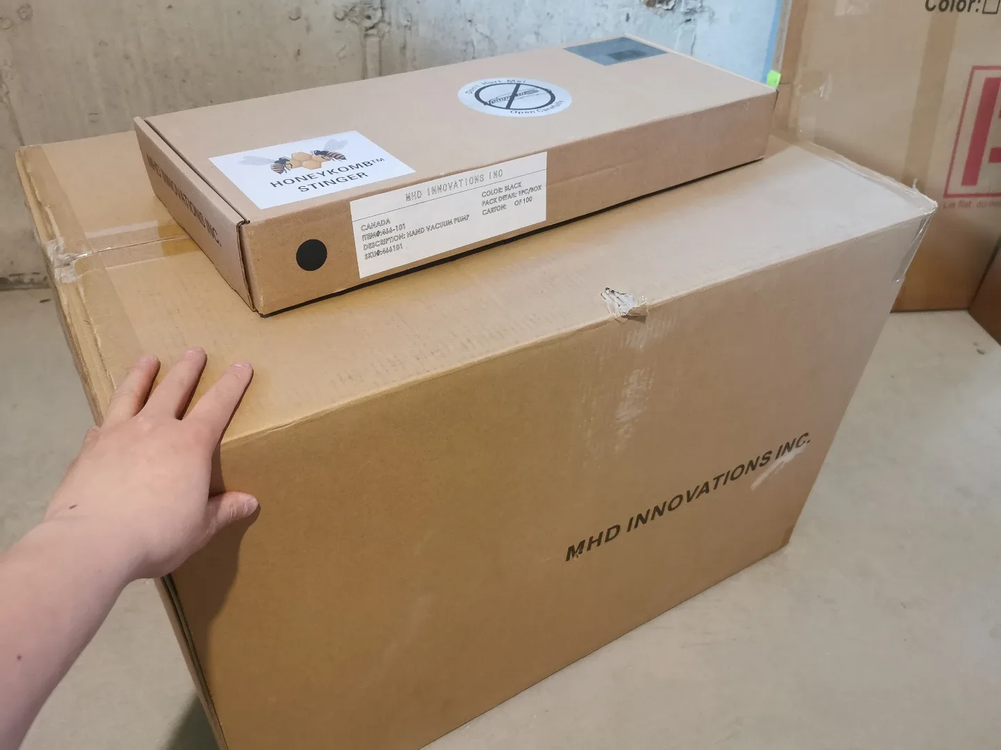 HONEYKOMB 50L VACUUM COOLERS W/PUMP 50% OFF RETAIL image indicator(3)