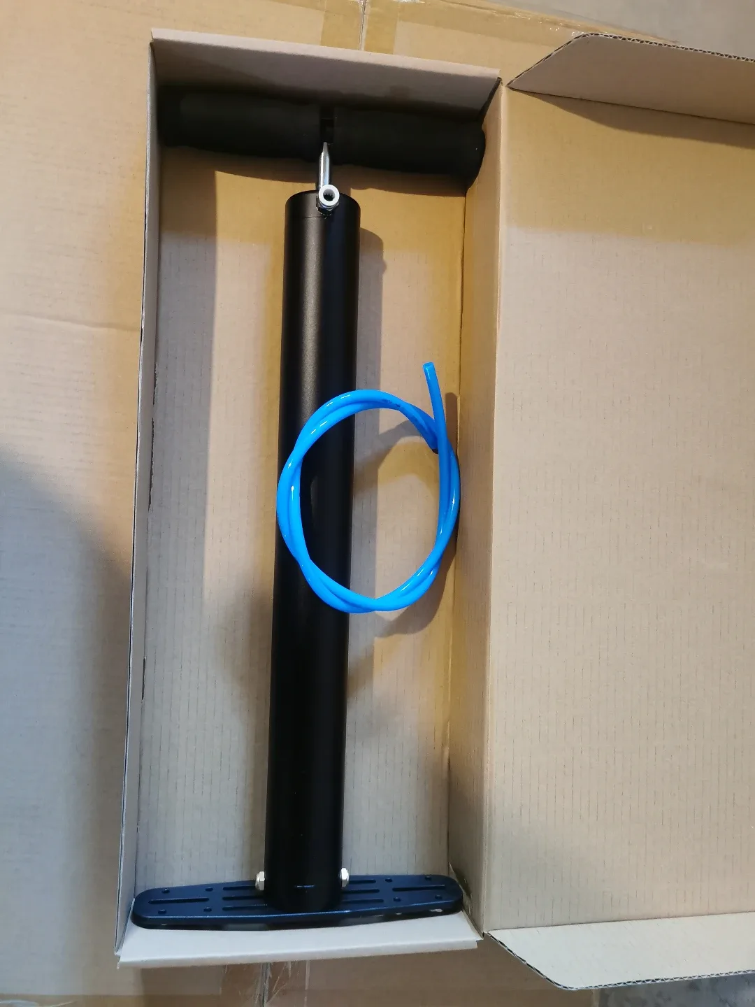 HONEYKOMB 50L VACUUM COOLERS W/PUMP 50% OFF RETAIL image indicator(4)