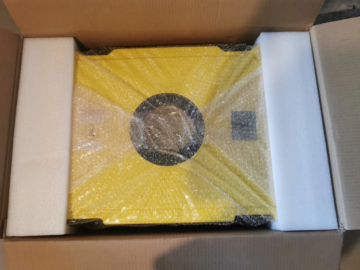 HONEYKOMB 50L VACUUM COOLERS W/PUMP 50% OFF RETAIL image indicator(5)