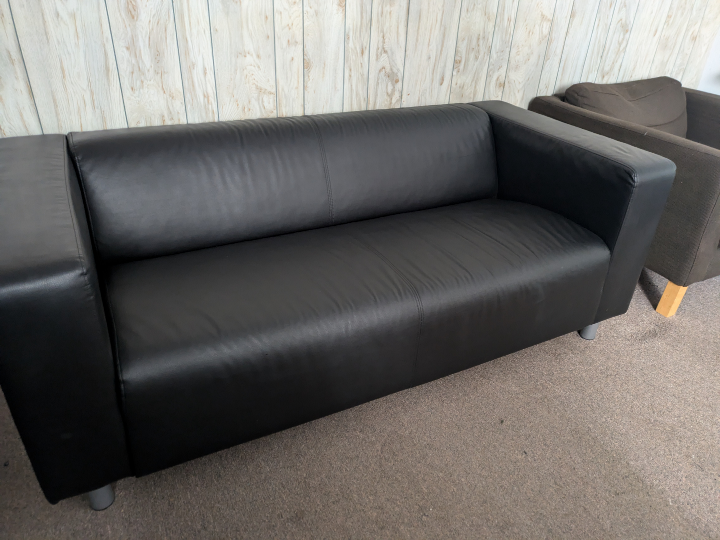 loveseat - free delivery