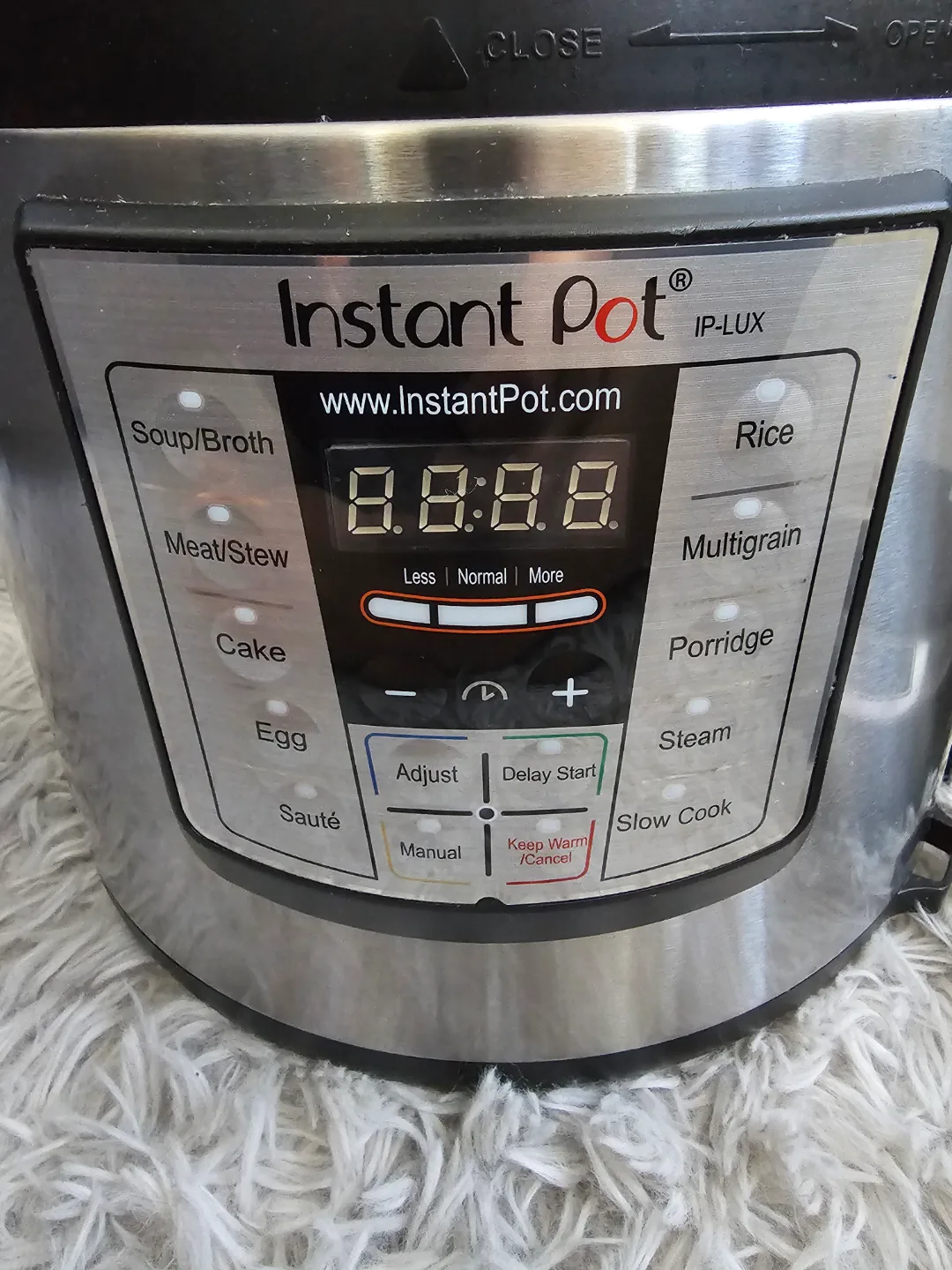 Instant Pot 6 QT. 6-in-1 Multi-Use Electric Pressure Cooker image indicator(4)