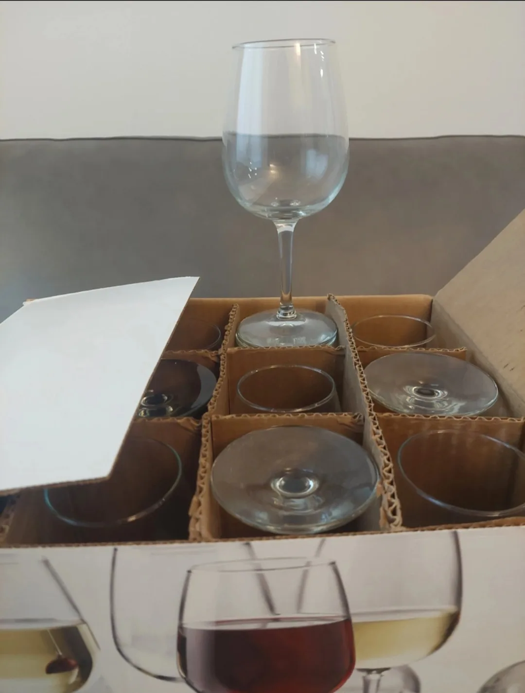12-Piece Wine Glasses Set image indicator(2)