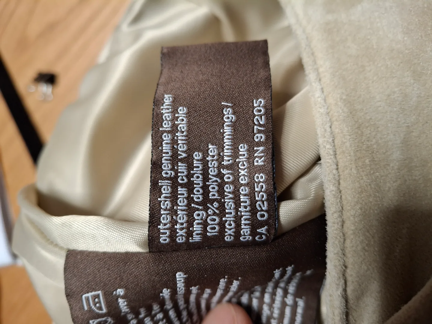 Women's US6 Danier Beige Suede Flared Skirt image indicator(4)