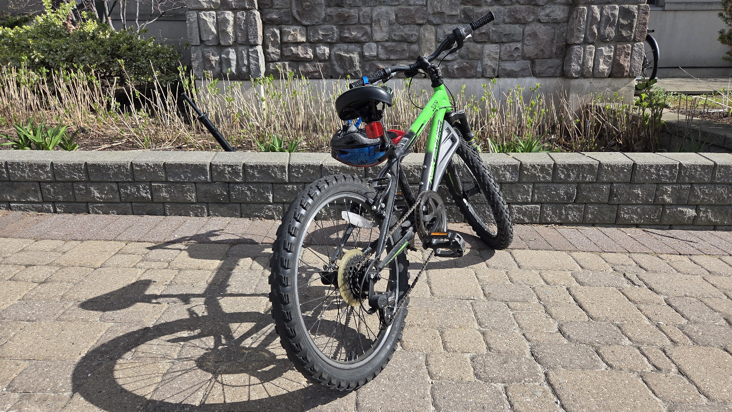 Nakamura Juvy Size 20 Bike with Helmet for Kids - photo 4