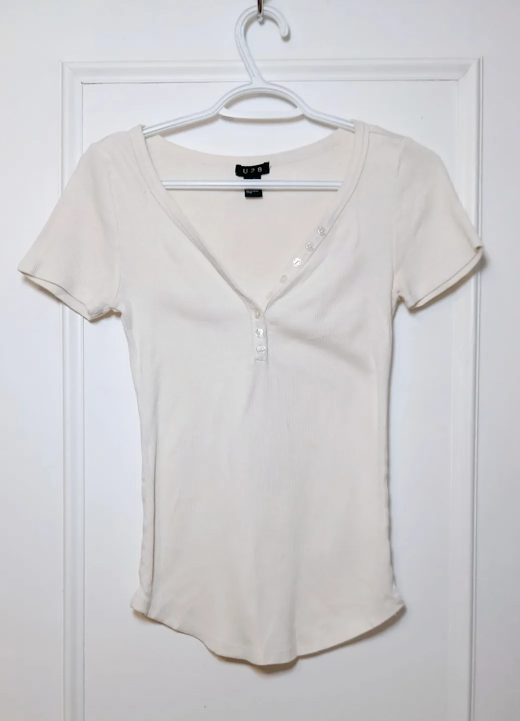 Women's Size S U2B White Ribbed Henley Top thumbnail