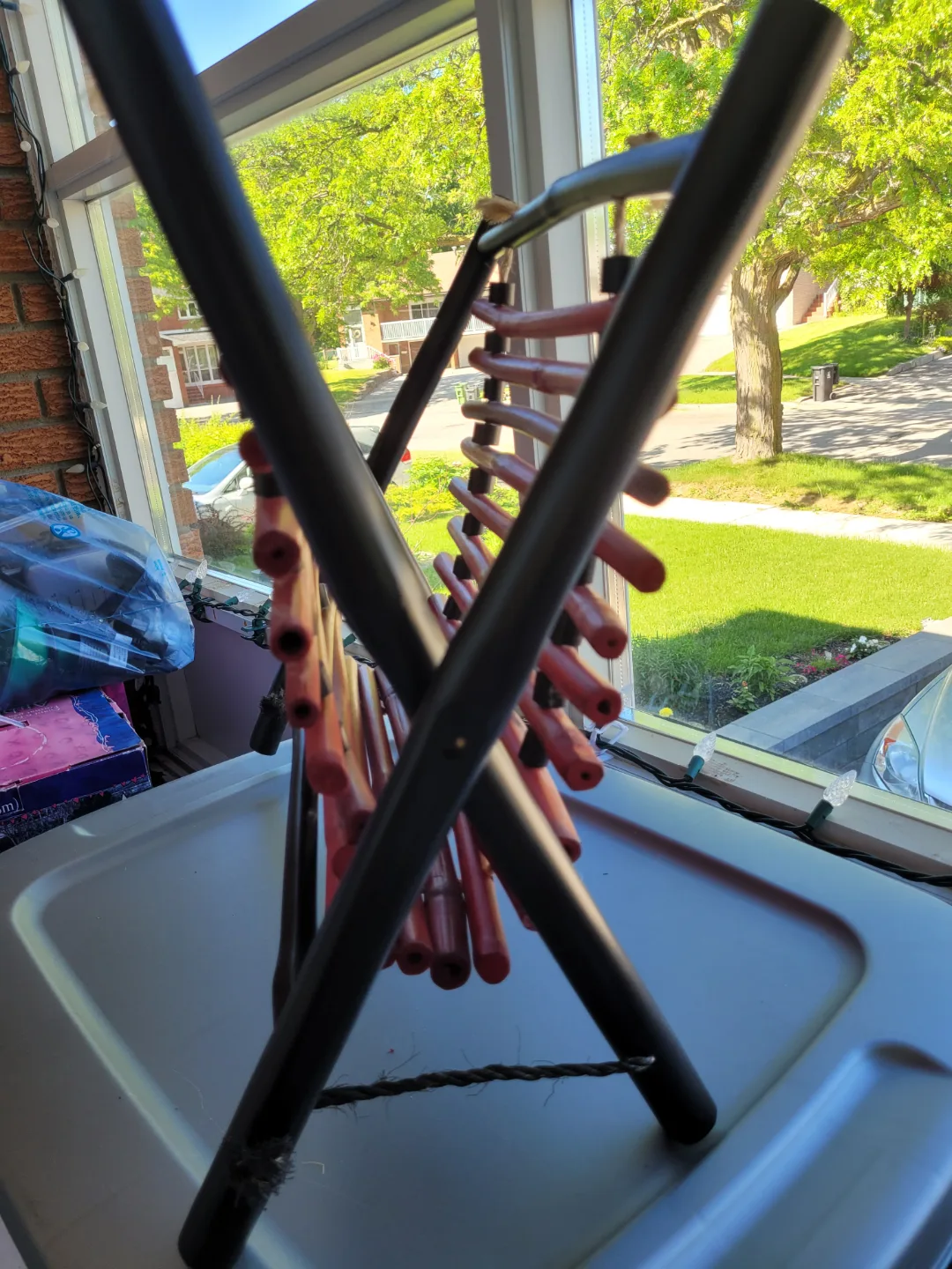 Unique Red and Black Bamboo Magazine Rack image indicator(2)