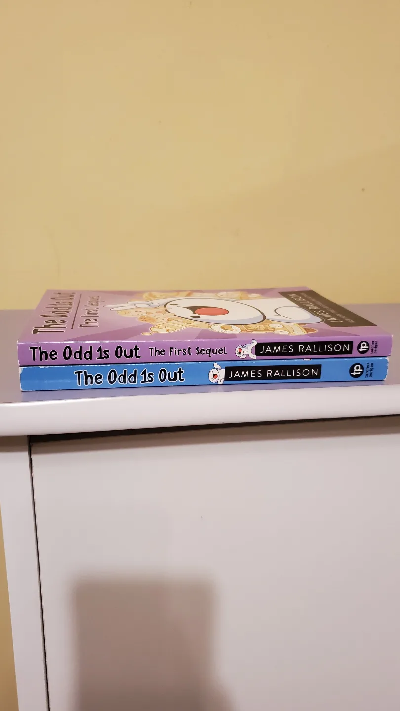 The Odd 1s Out Books image indicator(3)