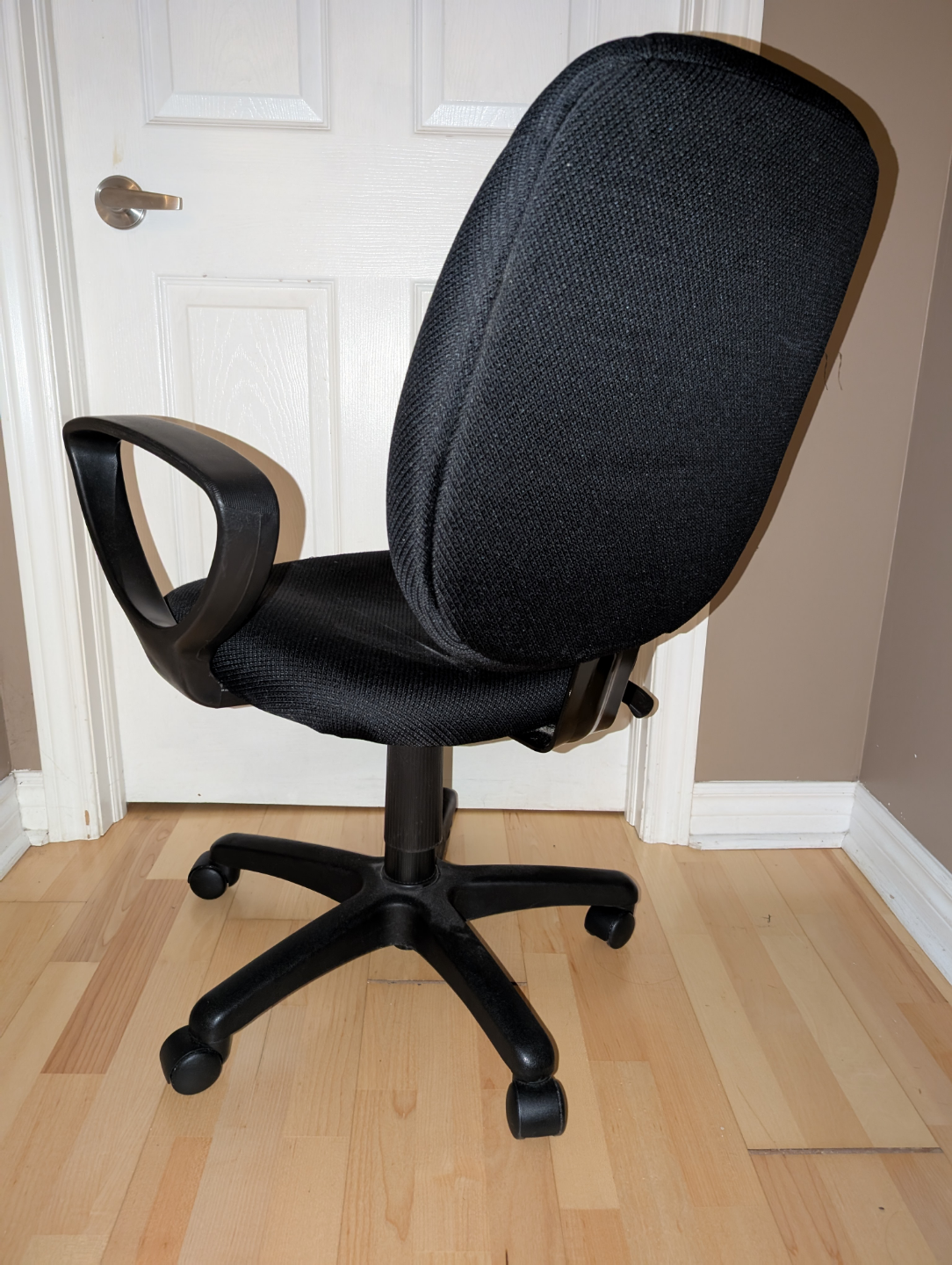 Black Office Chair with Armrests - photo 2