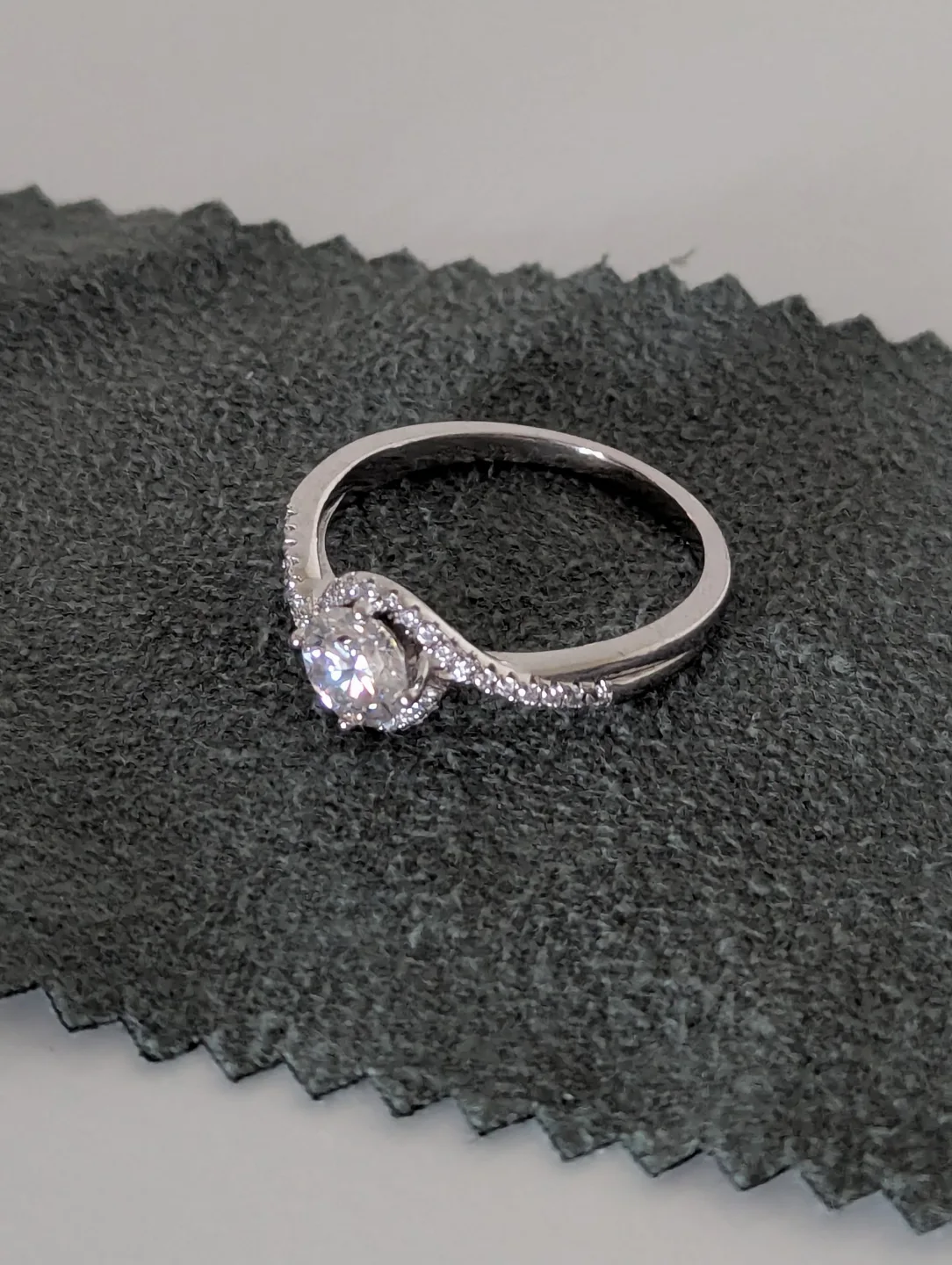 1ct Moissanite Ring 925 Sterling Silver, 14K White Gold Plated image indicator(3)