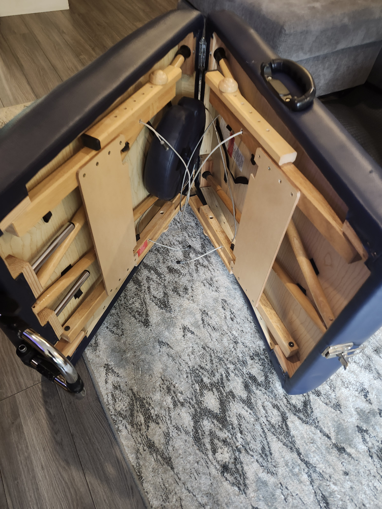 Portable Massage Table – Foldable with Face Cradle - photo 2