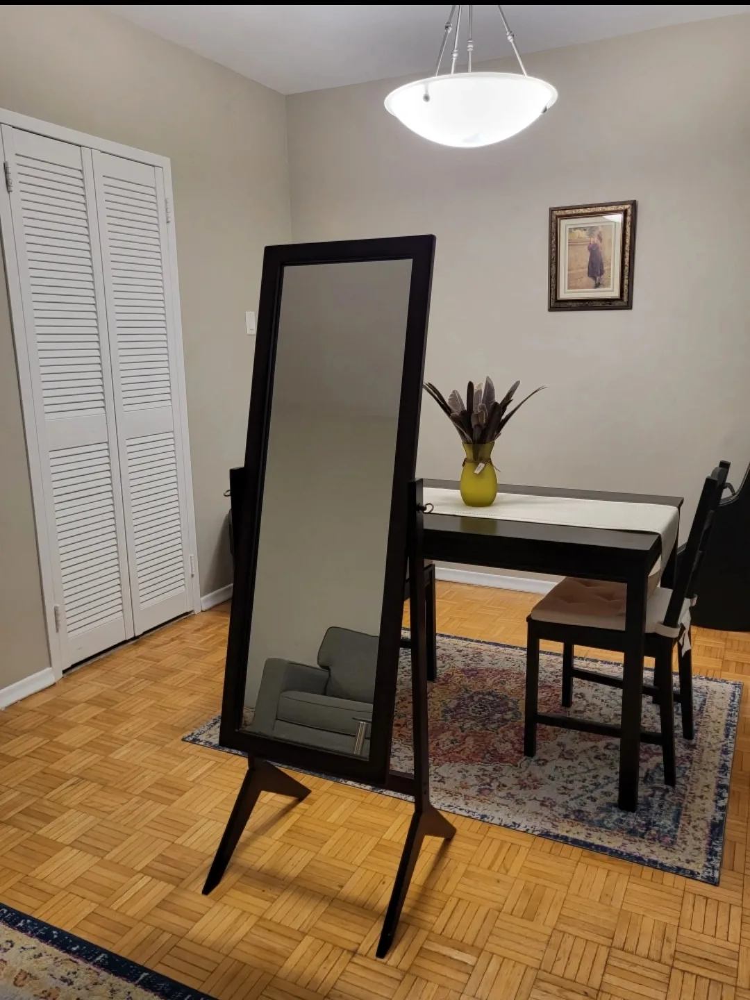 Full Length Freestanding Mirror image indicator(2)