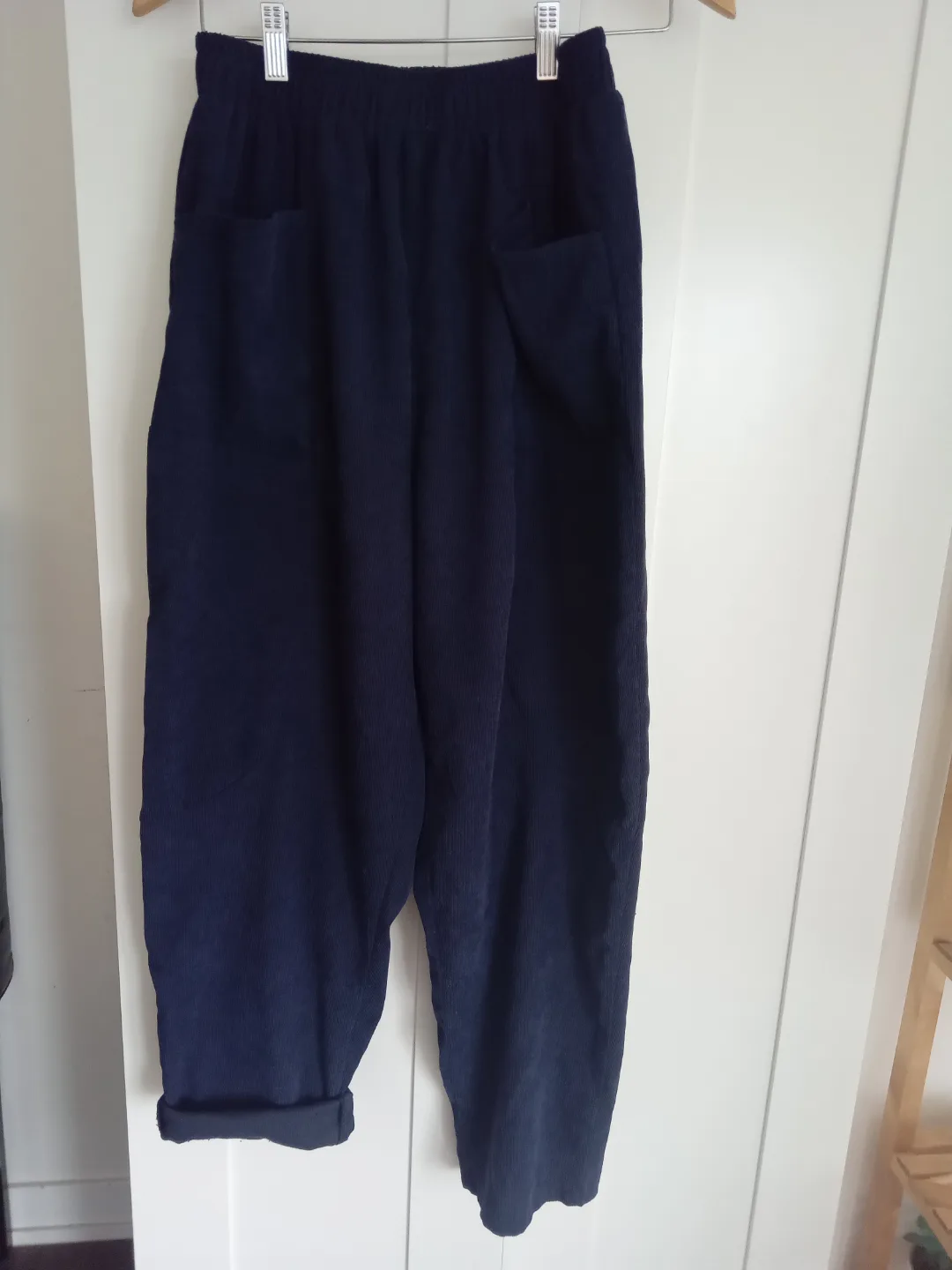 Women's Dark Blue Corduroy Cropped Pants thumbnail