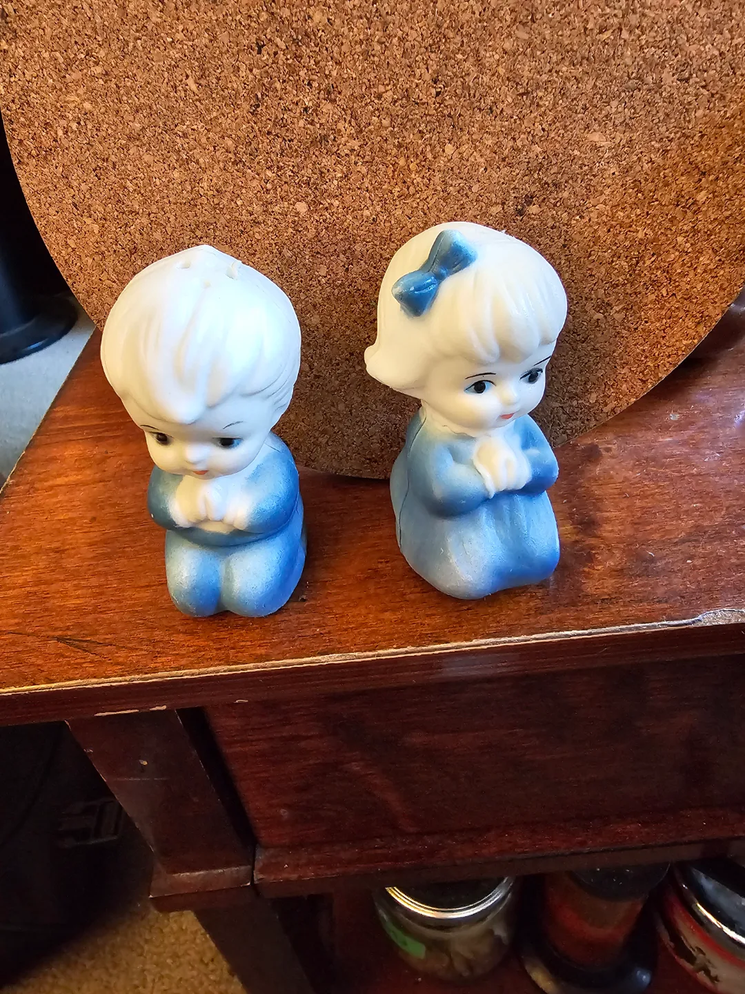 Vintage Praying Children Salt and Pepper Shakers thumbnail