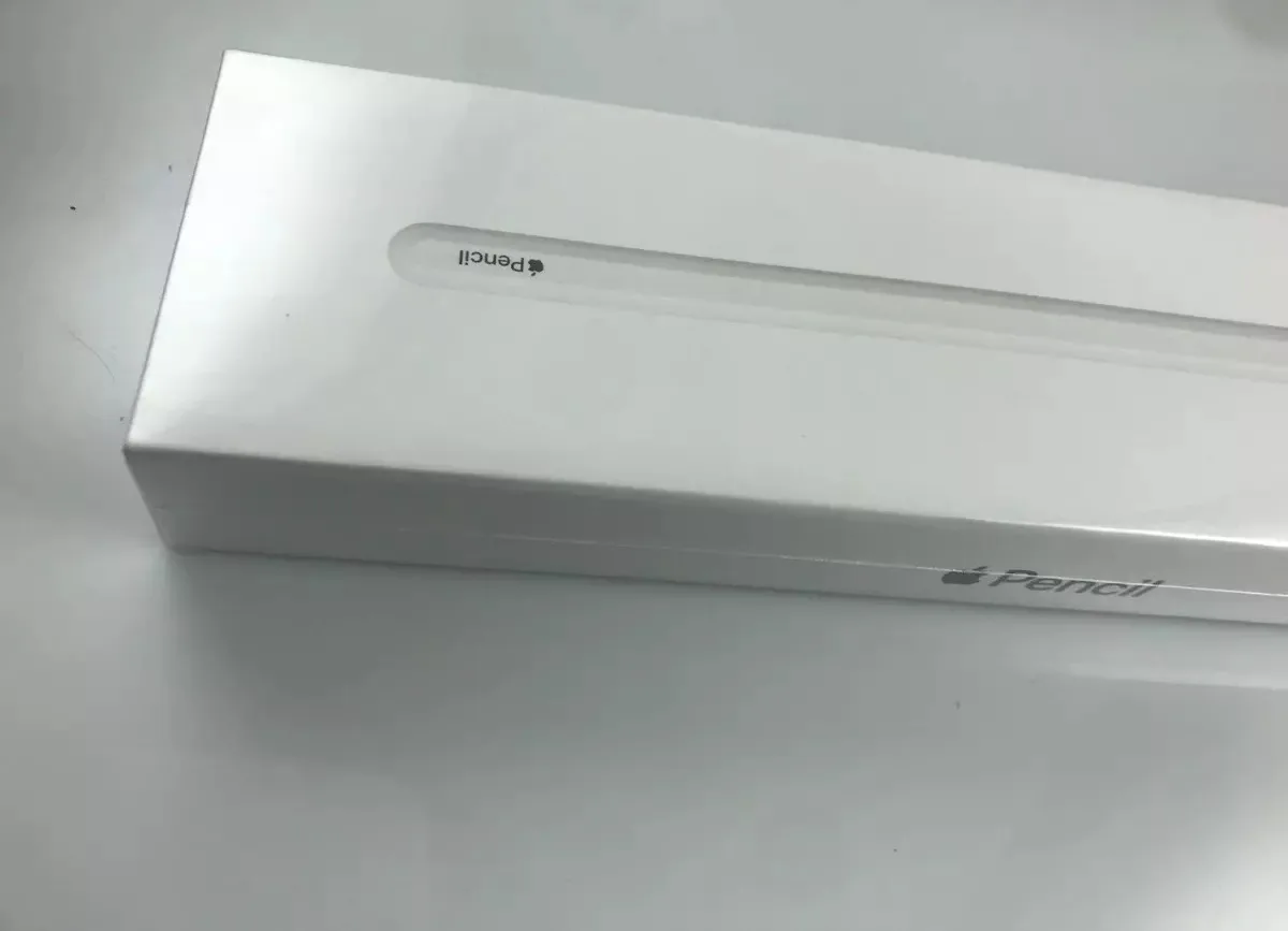 Apple Pencil (2nd Generation) - Brand New in Box image indicator(2)