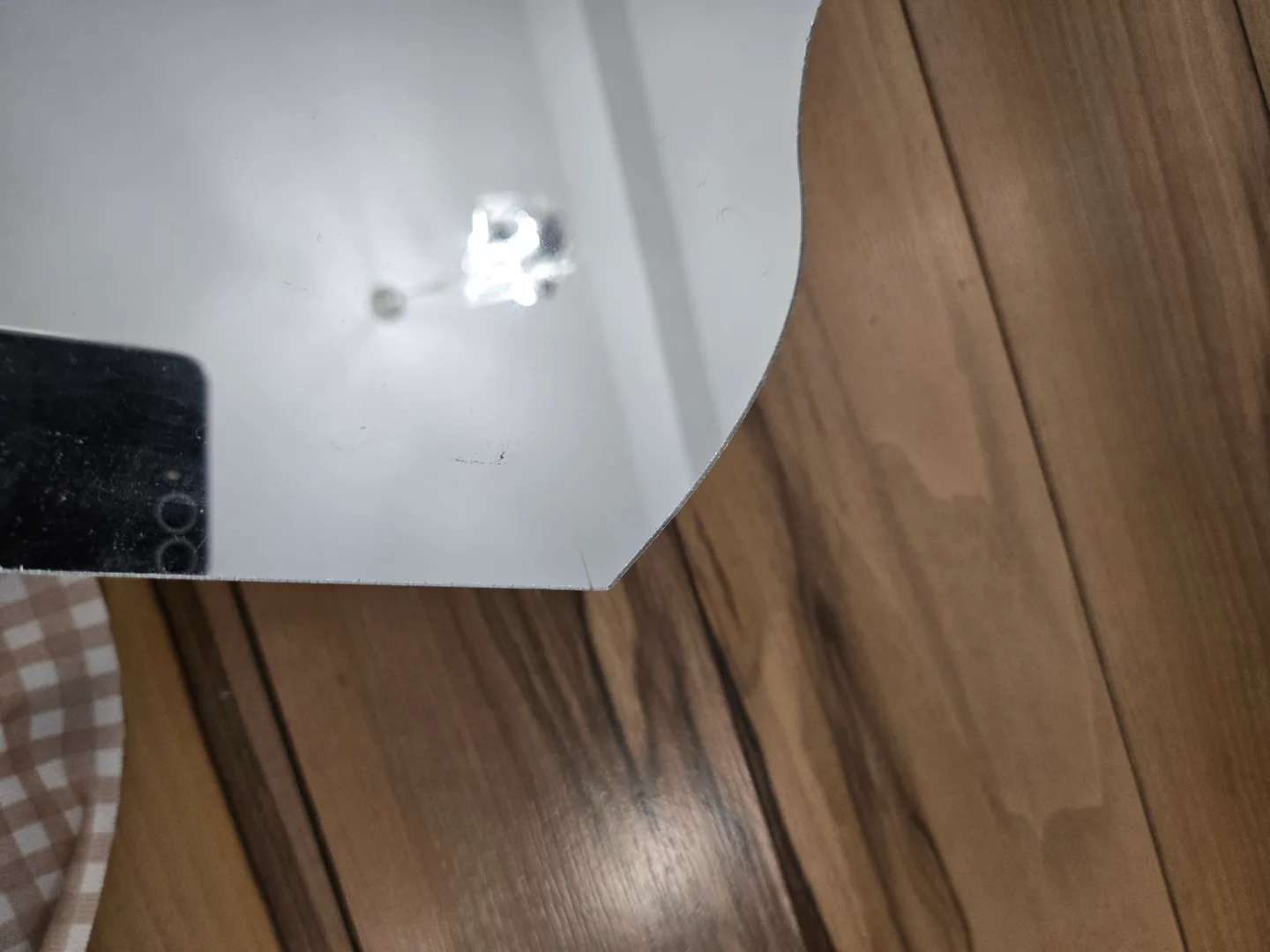 #freecycle Irregular shaped mirror with wood stand image indicator(3)