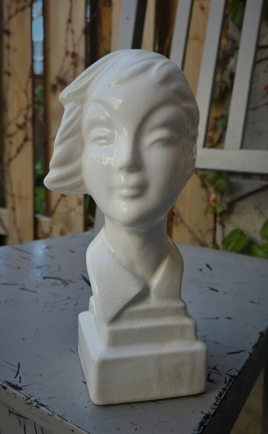 Vintage White Ceramic Bust Sculpture thumbnail