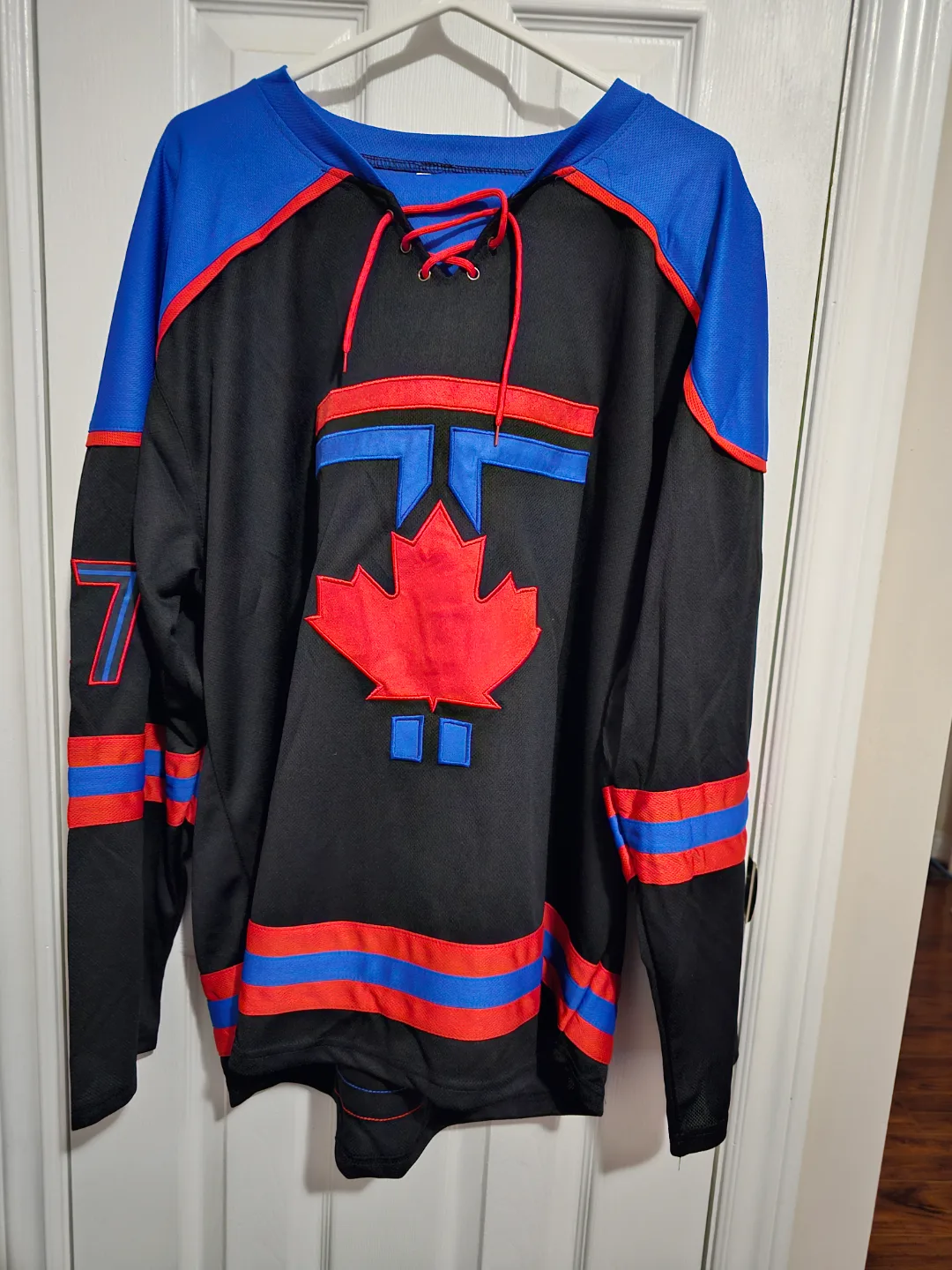 Blue Jay's Vladimir Guerrero Jersey image indicator(2)