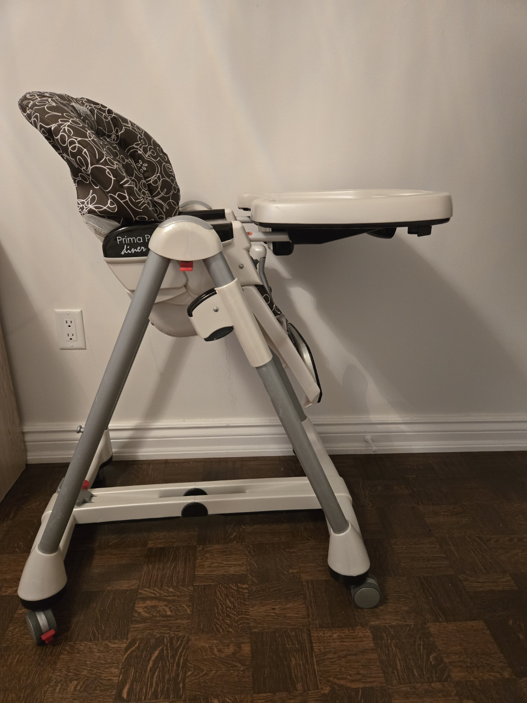 High chair for baby - photo 2