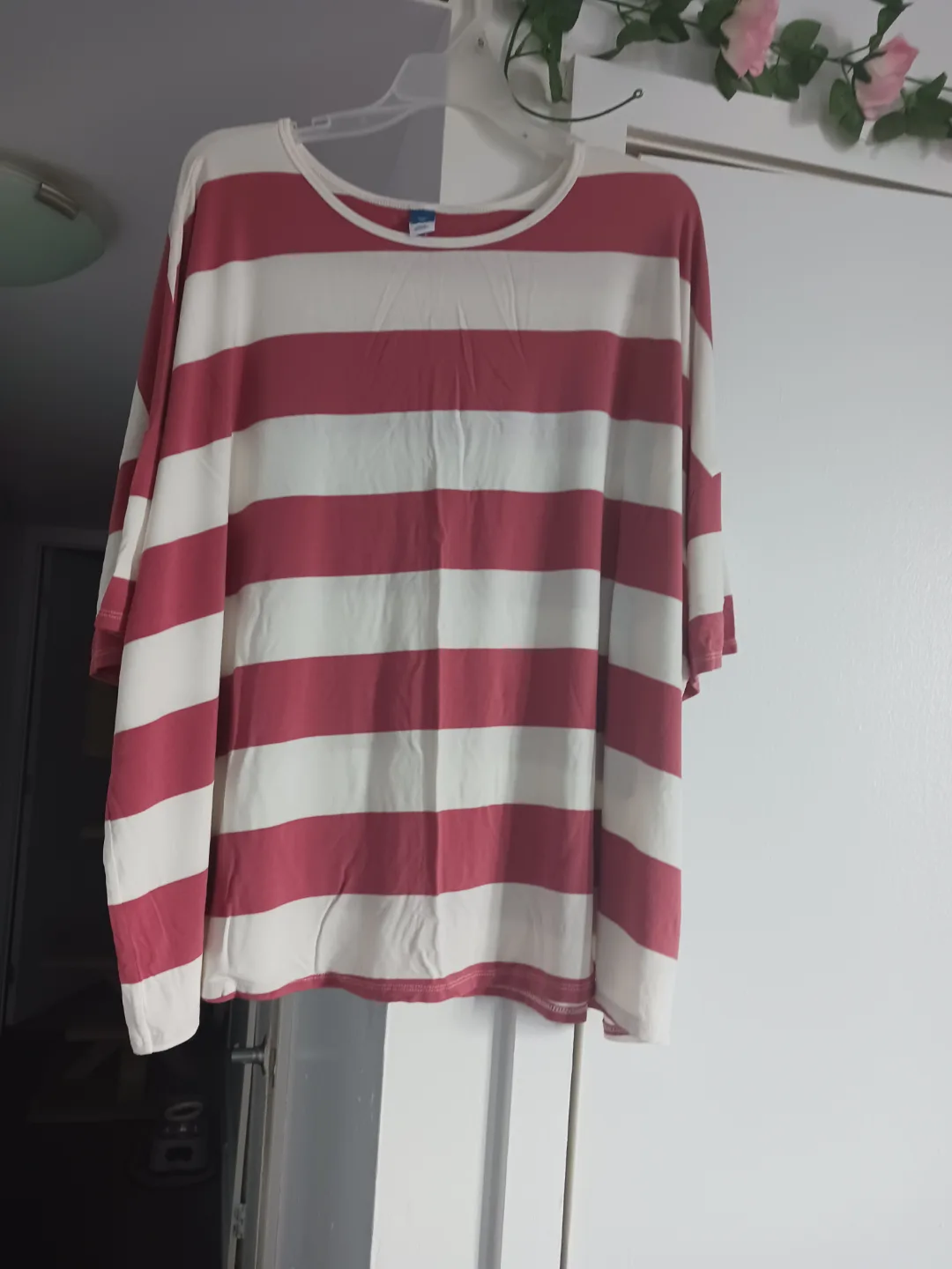 Old Navy Pink and White Striped Shirt, Size 3XL thumbnail