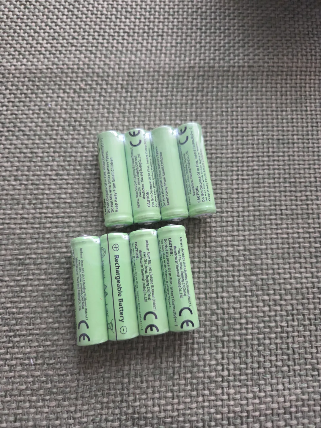 8 Pack Nickel AA 1.2V Rechargeable Batteries image indicator(2)