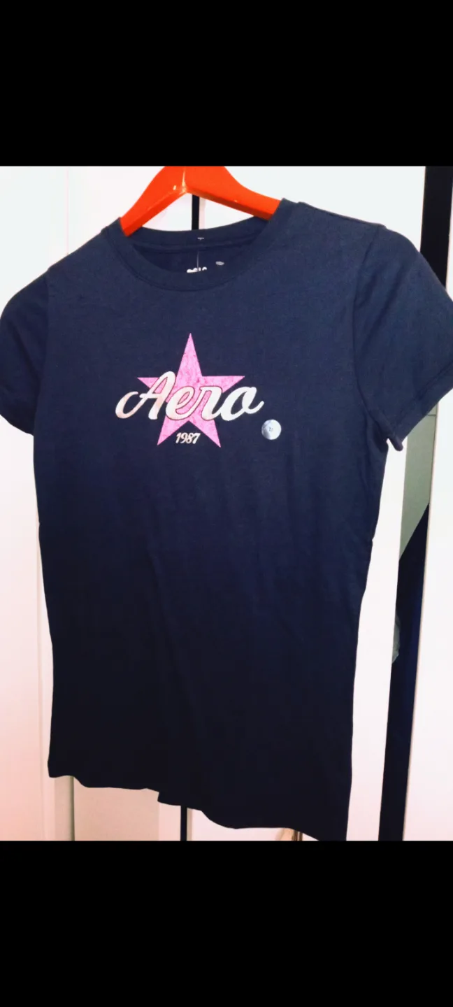 Aero T-shirts & hoodies, different prices, ask image indicator(4)