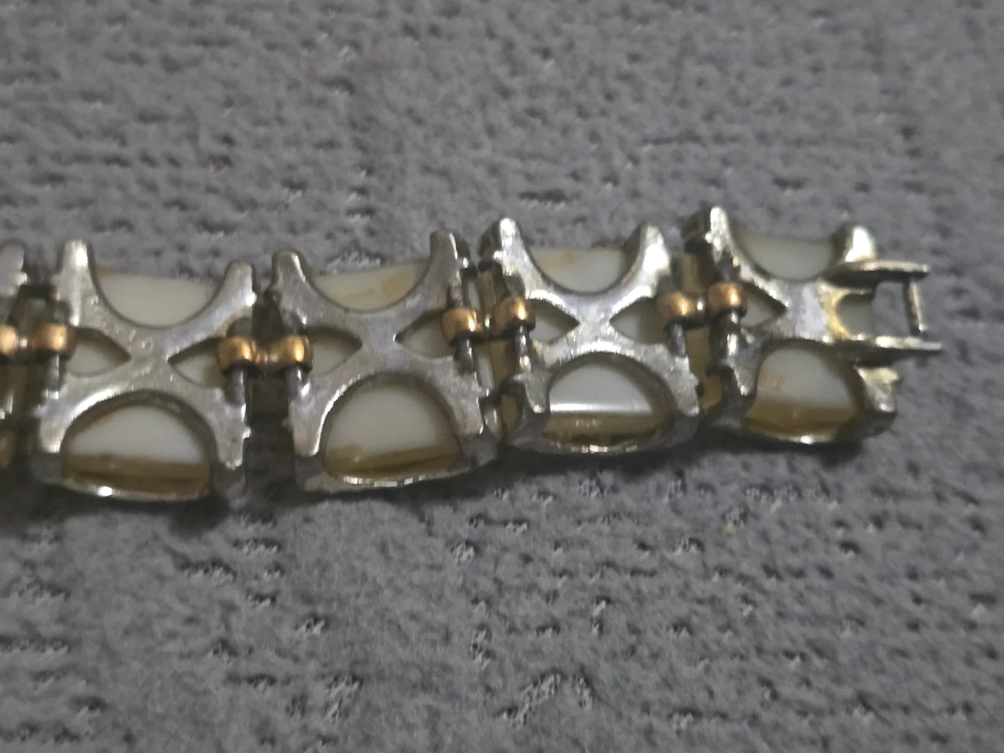 Coro Vintage Confetti Lucite Mid Century Bracelet image indicator(4)